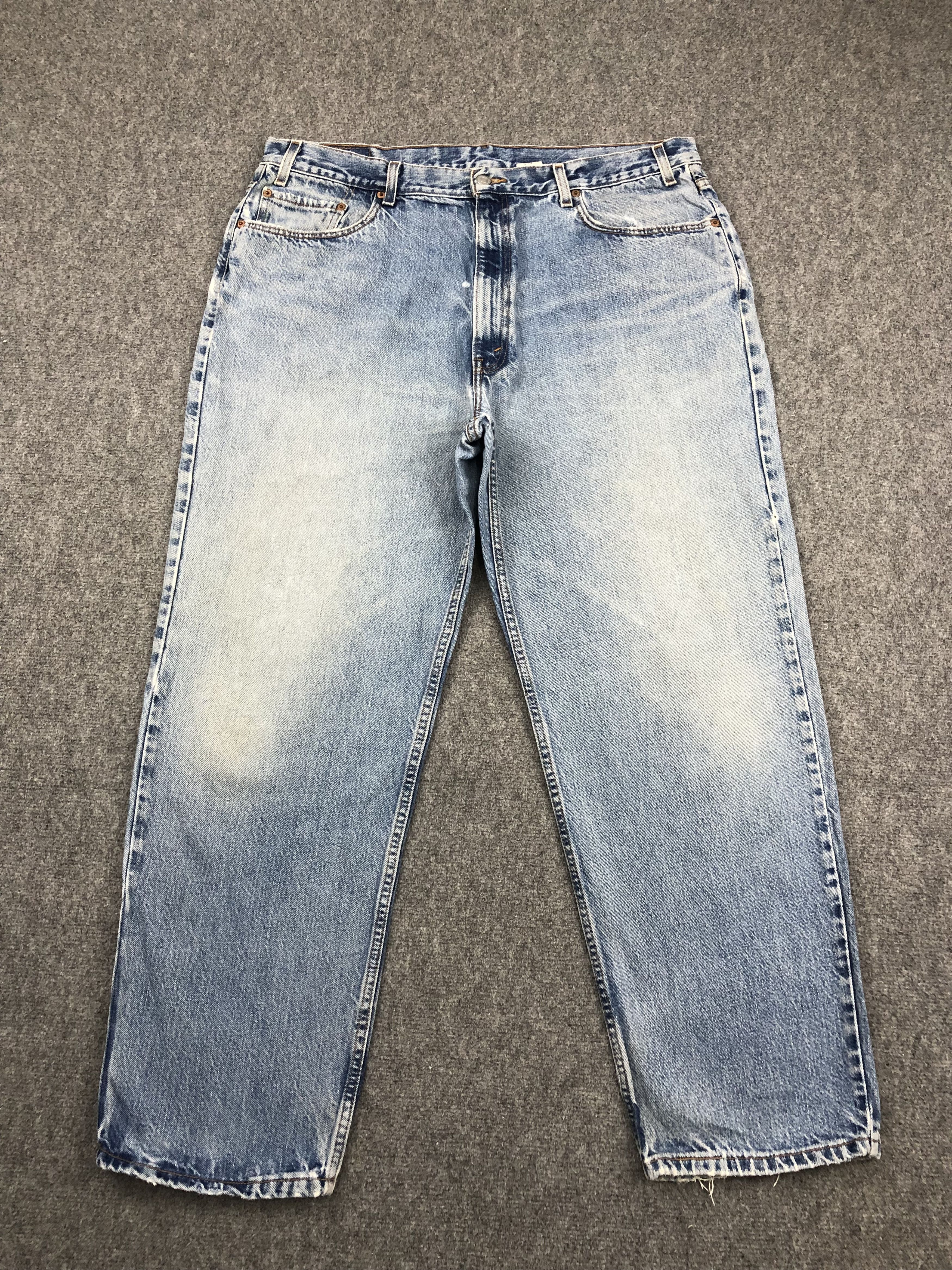 Levi's Vintage 90s Levis 550 Light Wash Jeans DP1610 Size US 40 / EU 56 - 1 Thumbnail