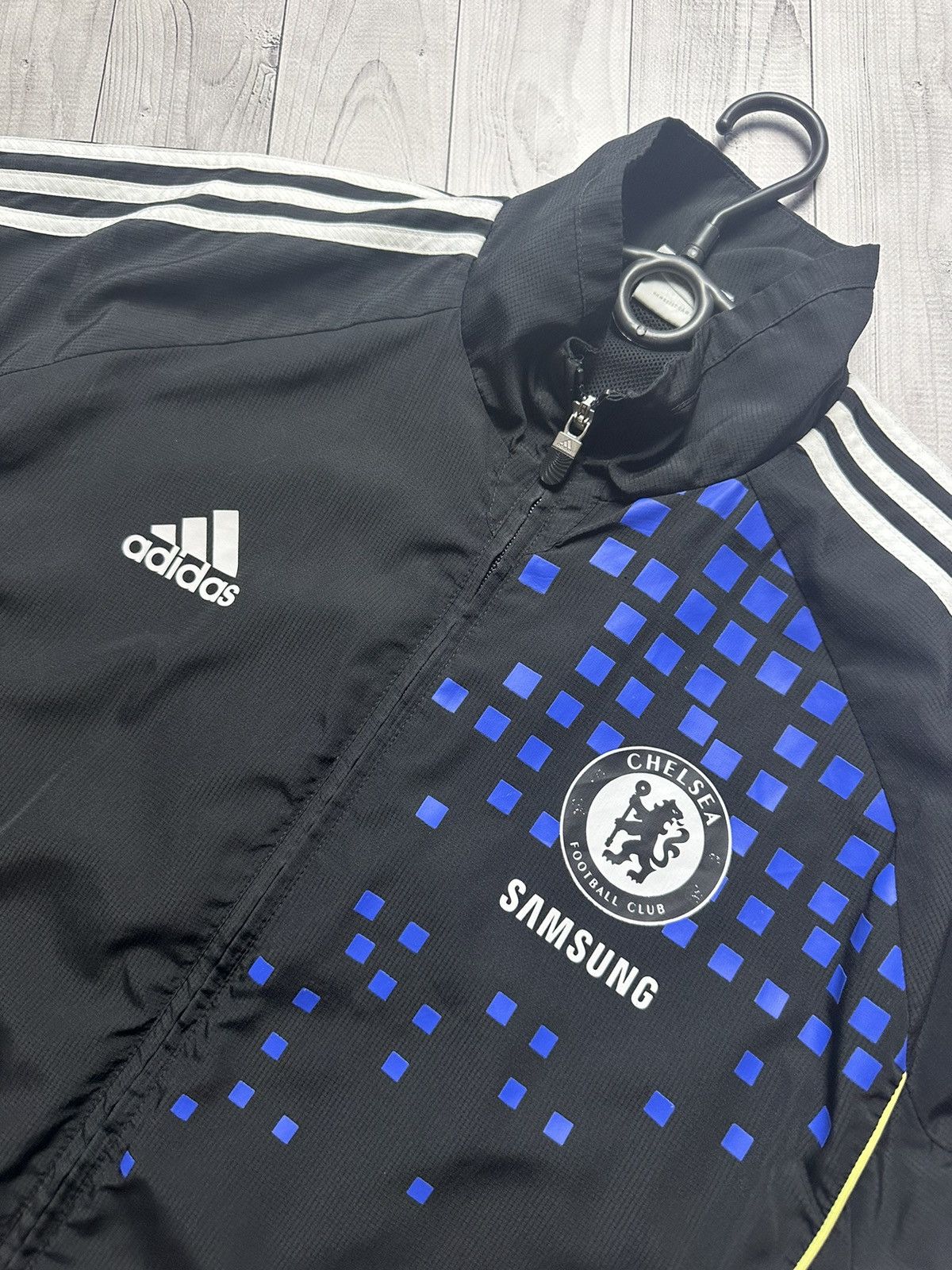Adidas × Vintage Vintage adidas Chelsea soccer jacket rare size L Size US L / EU 52-54 / 3 - 4 Thumbnail