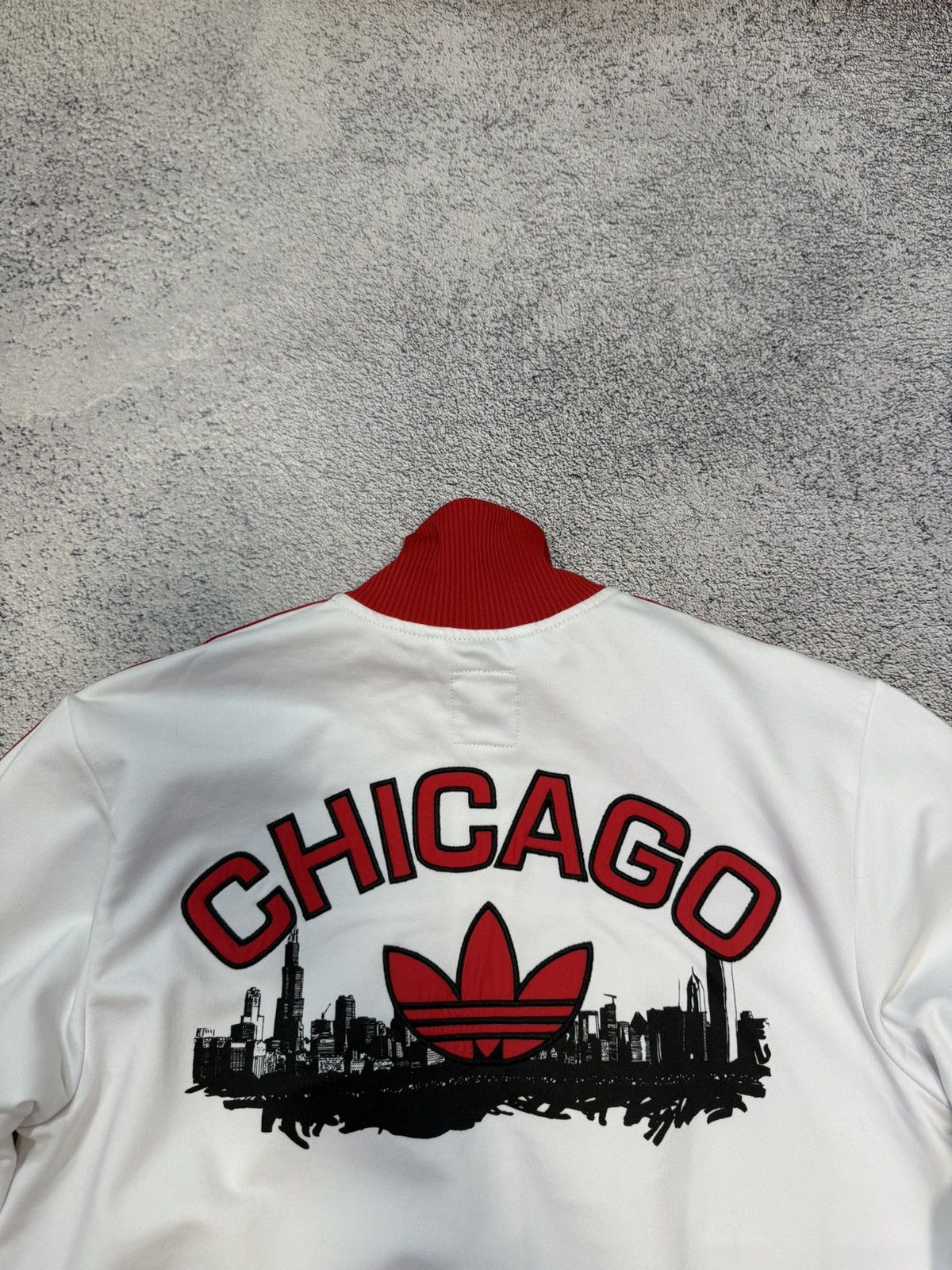 Adidas Adidas Chicago Bulls Mens Track Jacket Full Zip NBA White S Size US S / EU 44-46 / 1 - 14 Thumbnail