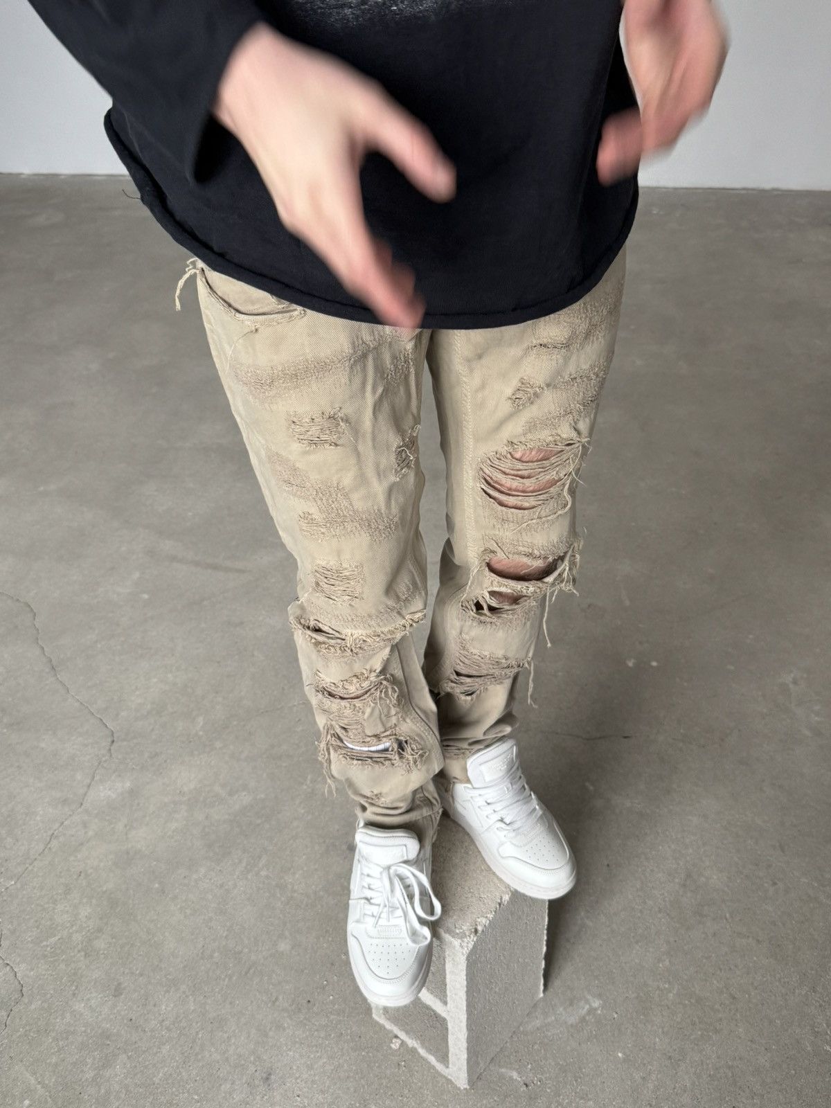 Dolce & Gabbana 2004 Dolce&Gabbana Distressed Ripped Jeans Size US 29 - 17 Thumbnail