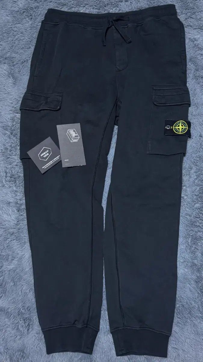 Stone Island Stone Island 22-23 Black Jogging Pants Size US 32 / EU 48 - 1 Thumbnail