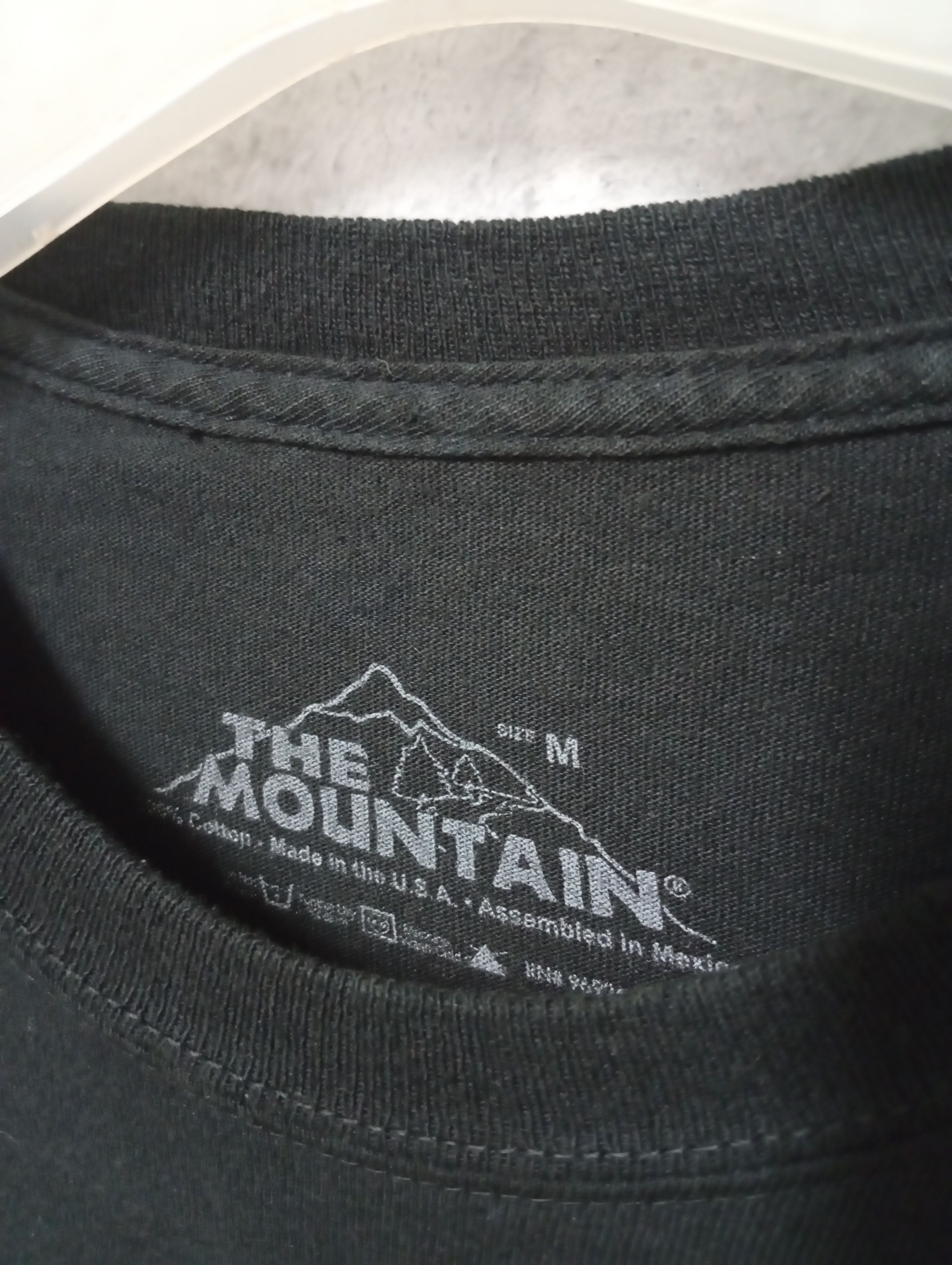 The Mountain Vtg y2k The Mountains Obama Parody The Matric Size US M / EU 48-50 / 2 - 4 Thumbnail