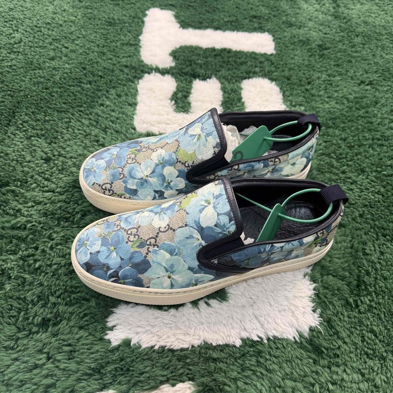 Gucci Gucci Blue Floral Slip-On Sneakers for Men Size US 9.5 / EU 42-43 - 1 Thumbnail
