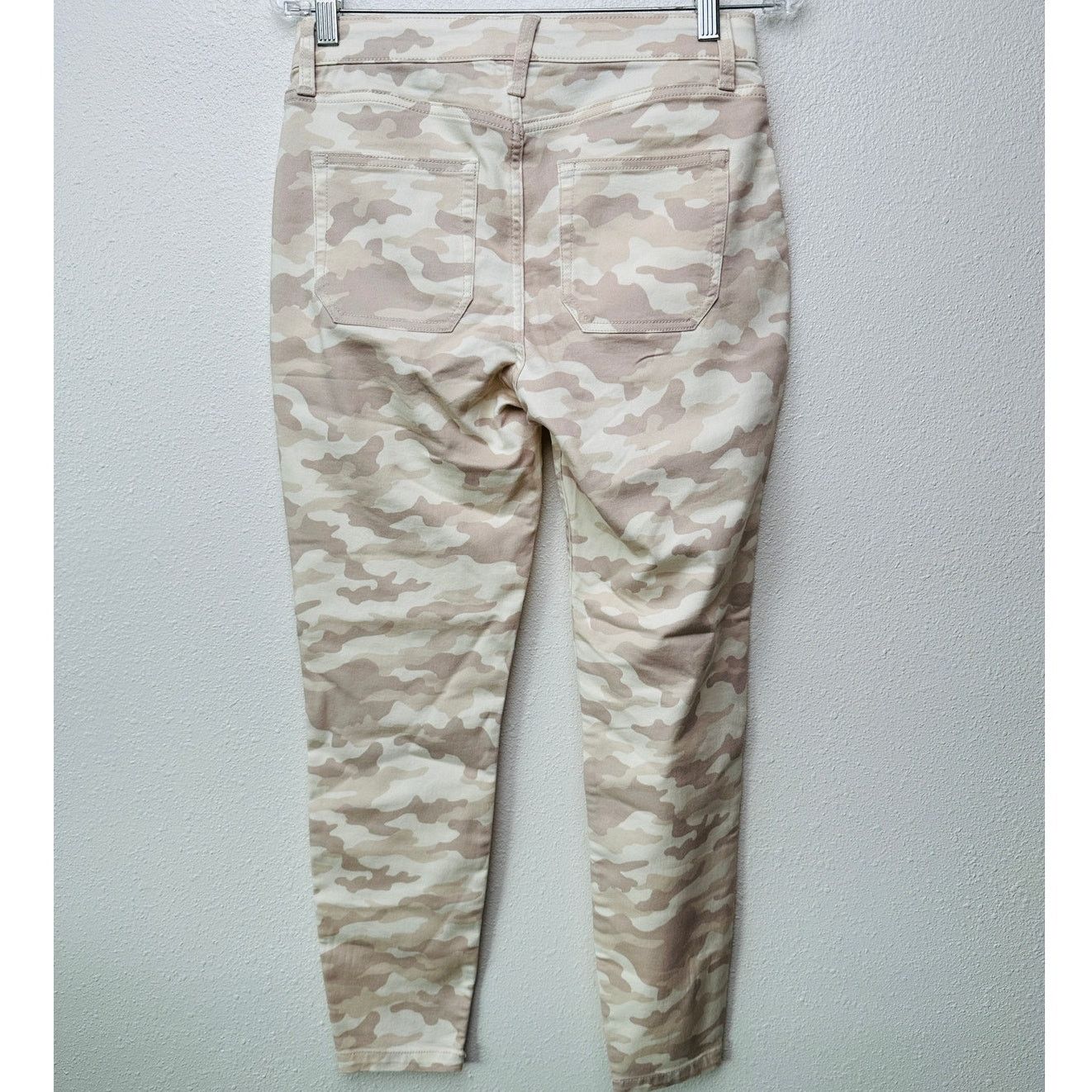 Other Knox Rose women’s camo ankle skinny pants beige 6 mid rise Size 28" / US 6 / IT 42 - 5 Thumbnail