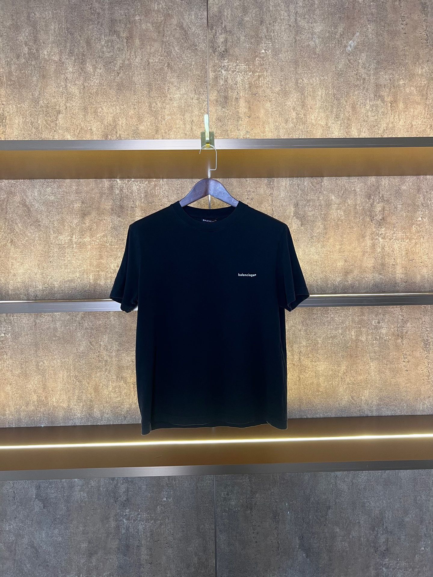 Balenciaga Balenciaga Slogan Short-Sleeve T-Shirt Size US L / EU 52-54 / 3 - 1 Thumbnail