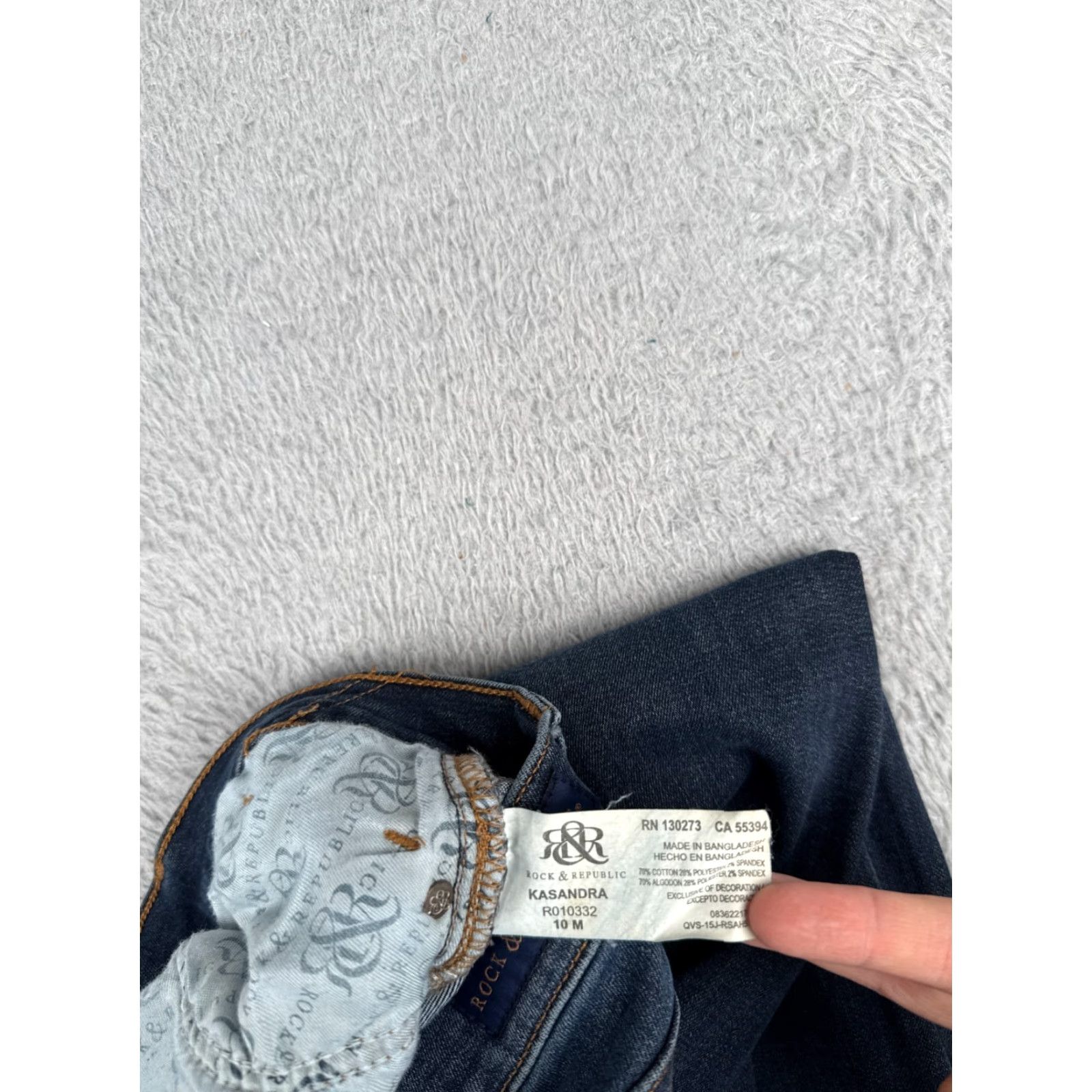 Vintage VINTAGE Rock & Republic Jeans Woman 10 Blue Denim Kasandra Flared Low Rise 29x32 Mens? Ladies? Size 32" / US 10 / IT 46 - 7 Thumbnail