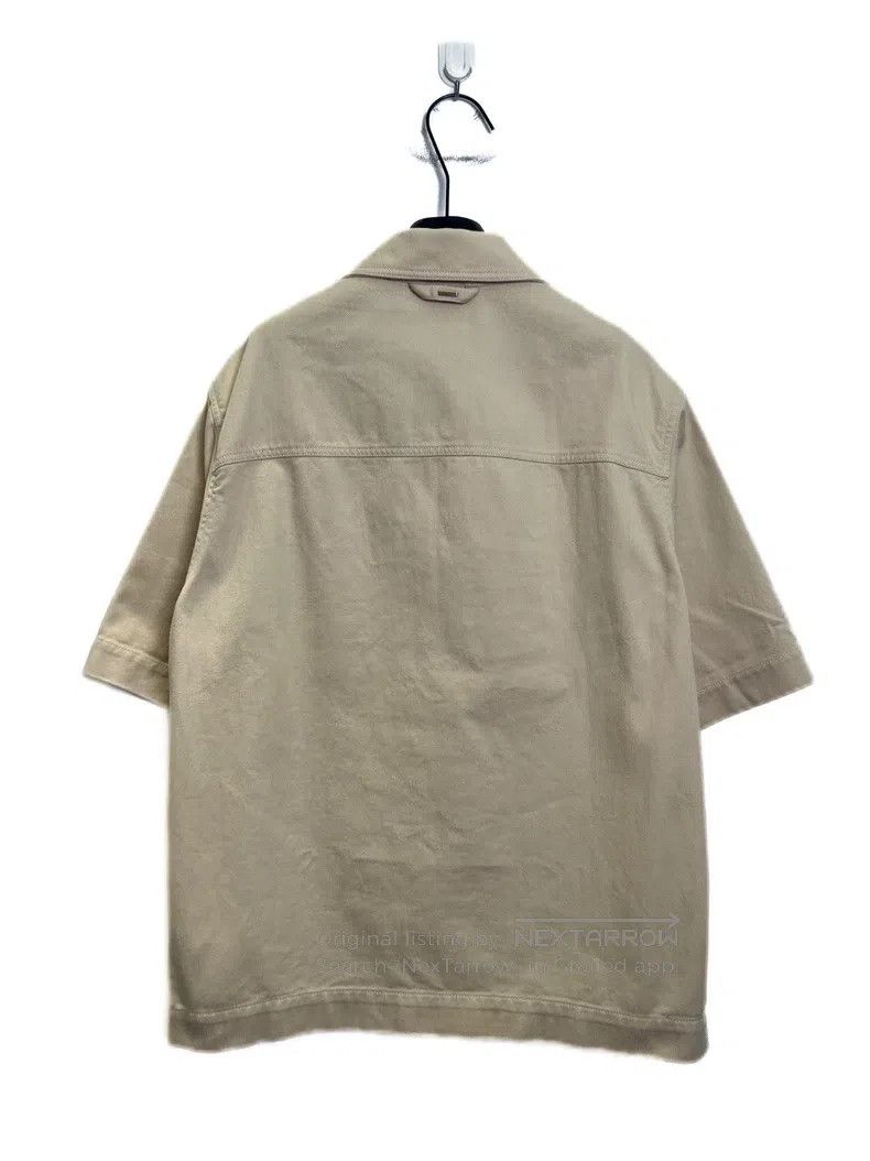 Louis Vuitton Louis Vuitton Khaki Embossed Short Sleeve Shirt Size US M / EU 48-50 / 2 - 2 Thumbnail