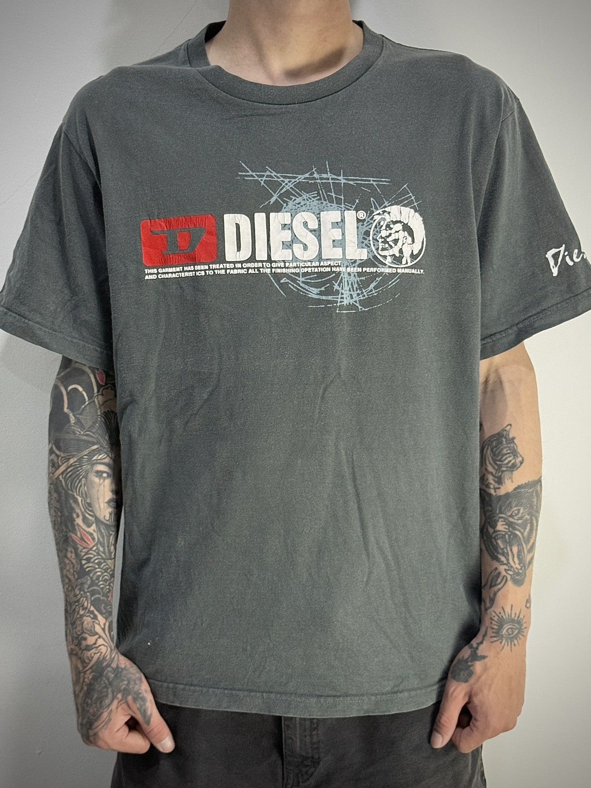 Diesel Vintage Diesel Og Double Side Logo Tshirt Size US XL / EU 56 / 4 - 1 Thumbnail
