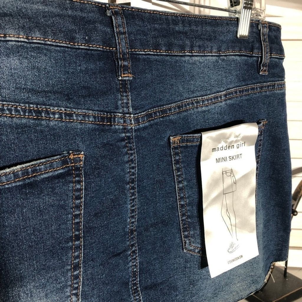 Madden NYC NWT Madden Girl Mini Skirt Raw Hemline Cotton Denim Blue L Size 34" / US 12 / IT 48 - 9 Thumbnail