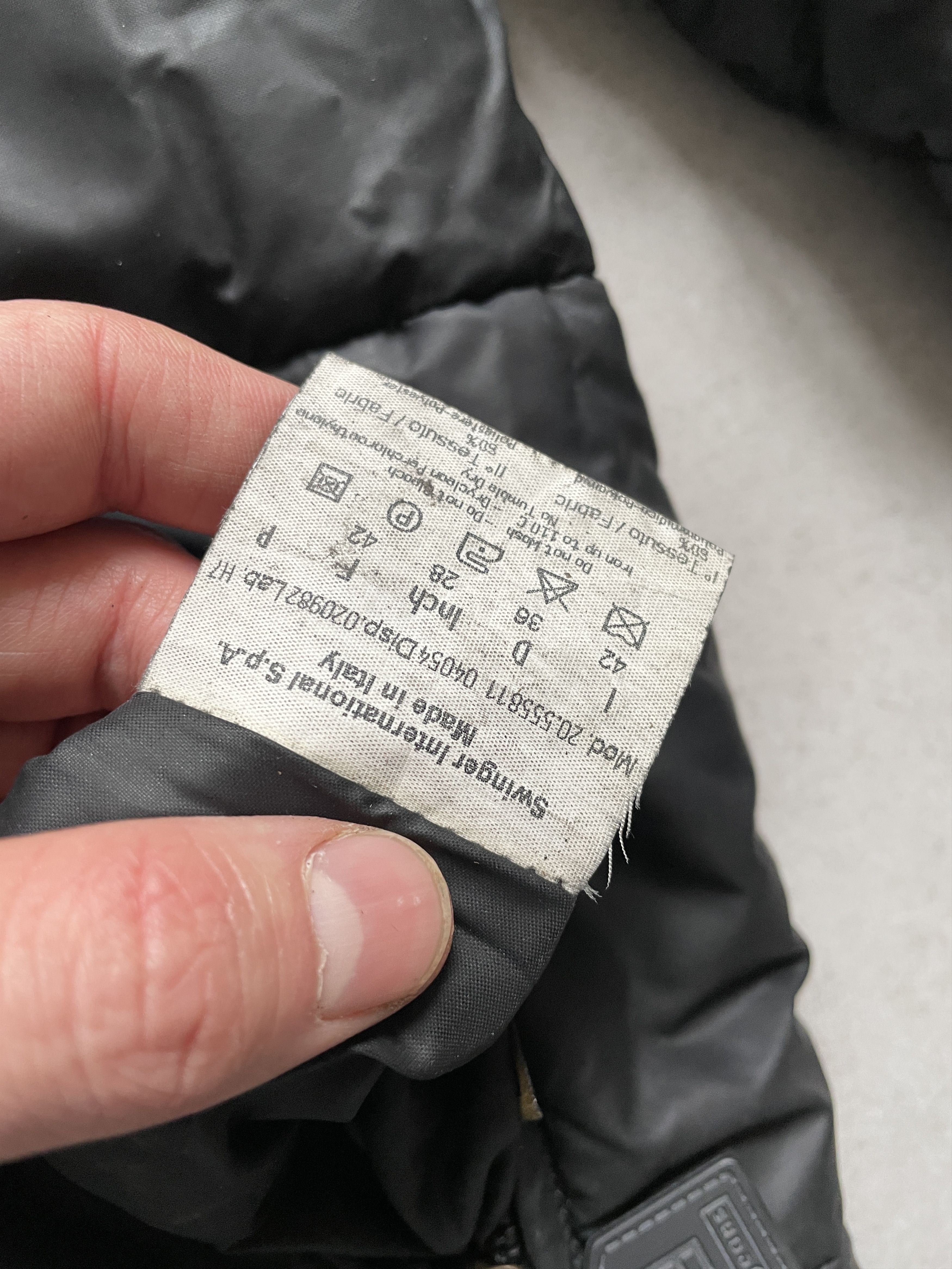 Fendi ARCHIVE FENDI ROMA REVERSIBLE MONOGRAM INSULATED JACKET Size US L / EU 52-54 / 3 - 7 Thumbnail