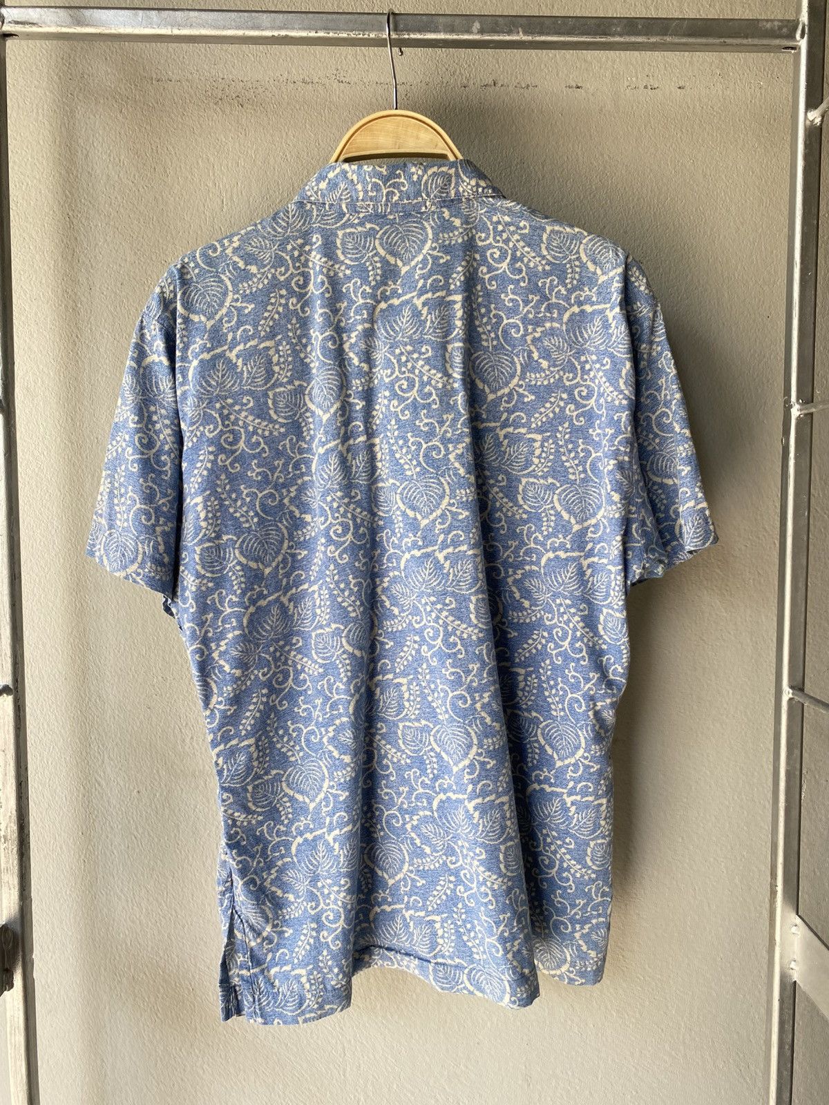 Patagonia Patagonian ORGANIC Blue Leaf Print Short-Sleeve Shirt Size ONE SIZE - 2 Thumbnail