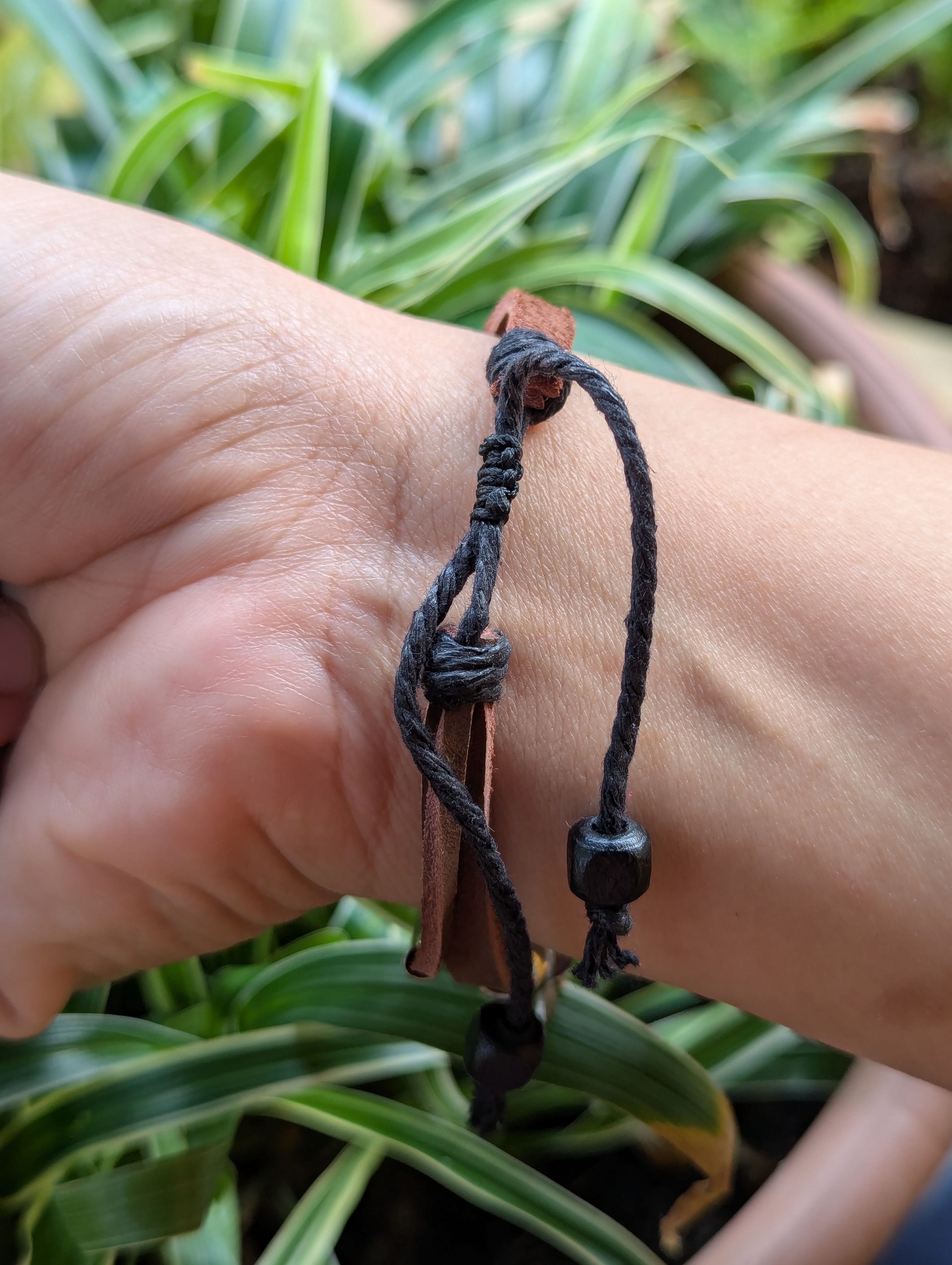 TRIBAL SURFER HANDMADE LEATHER HEMP BRACELET