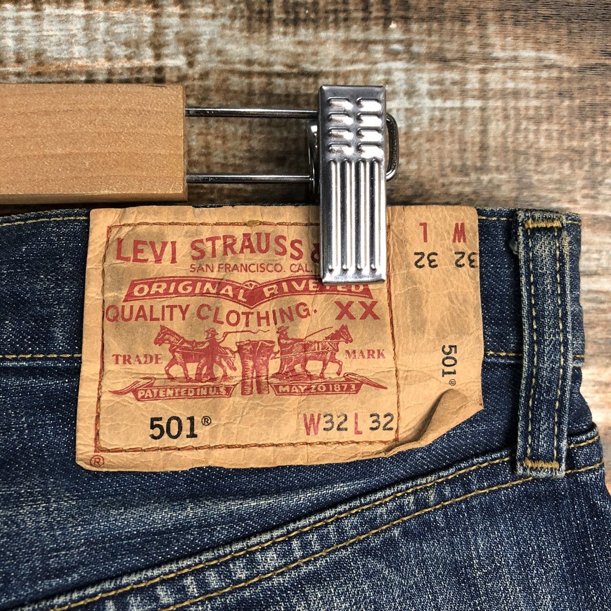 Levi's Levis 501 Blue Distressed ripped Denim jeans Pants #A2606 Size US 32 / EU 48 - 22 Thumbnail