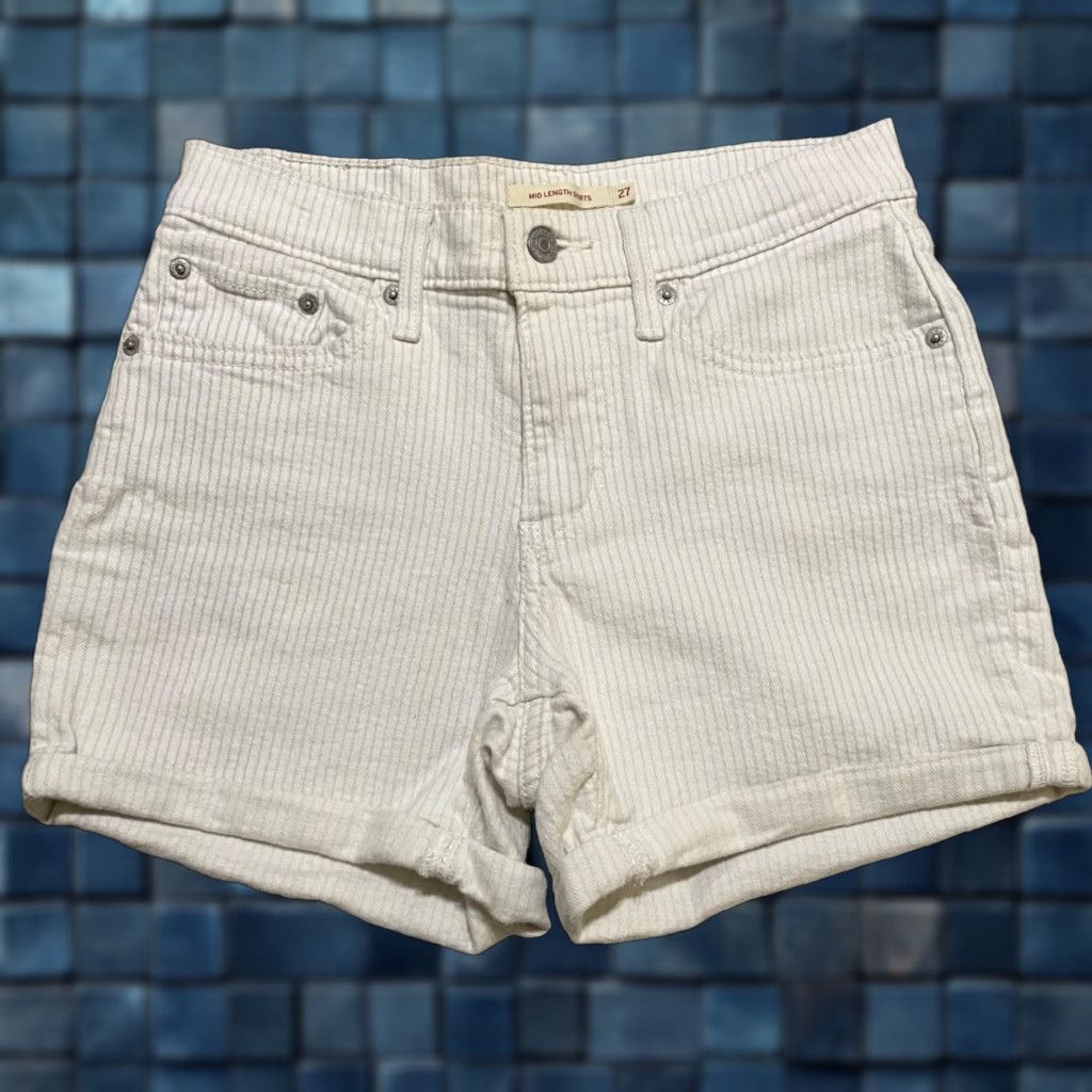 Levi's VINTAGE Levi's Womens 27 Jean Shorts White Gray Striped Denim Inseam 4" Mid Rise Cuffed Size 27" / US 4 / IT 40 - 1 Thumbnail