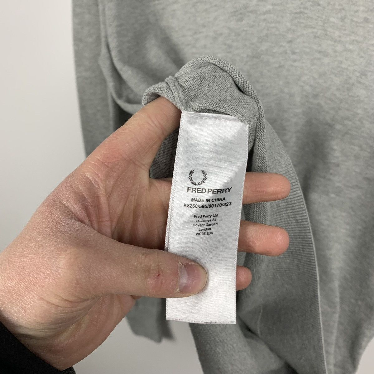 Fred Perry Fred Perry V-Neck Sweater luxury designer logo Size US S / EU 44-46 / 1 - 8 Thumbnail
