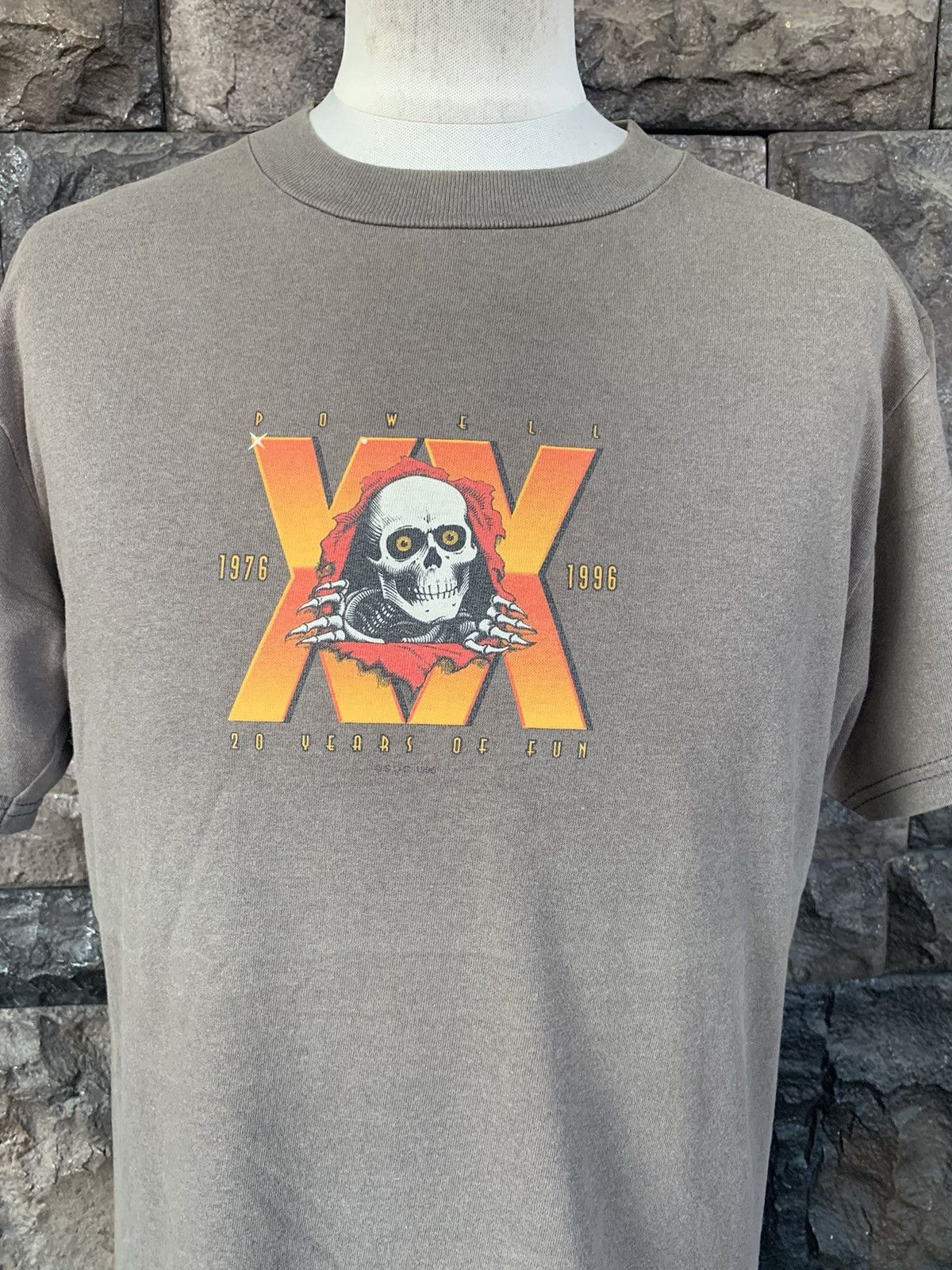 Powell Peralta × Vintage Vintage 90s Powell Parelta Bones Skateboards T shirt Size US M / EU 48-50 / 2 - 2 Thumbnail