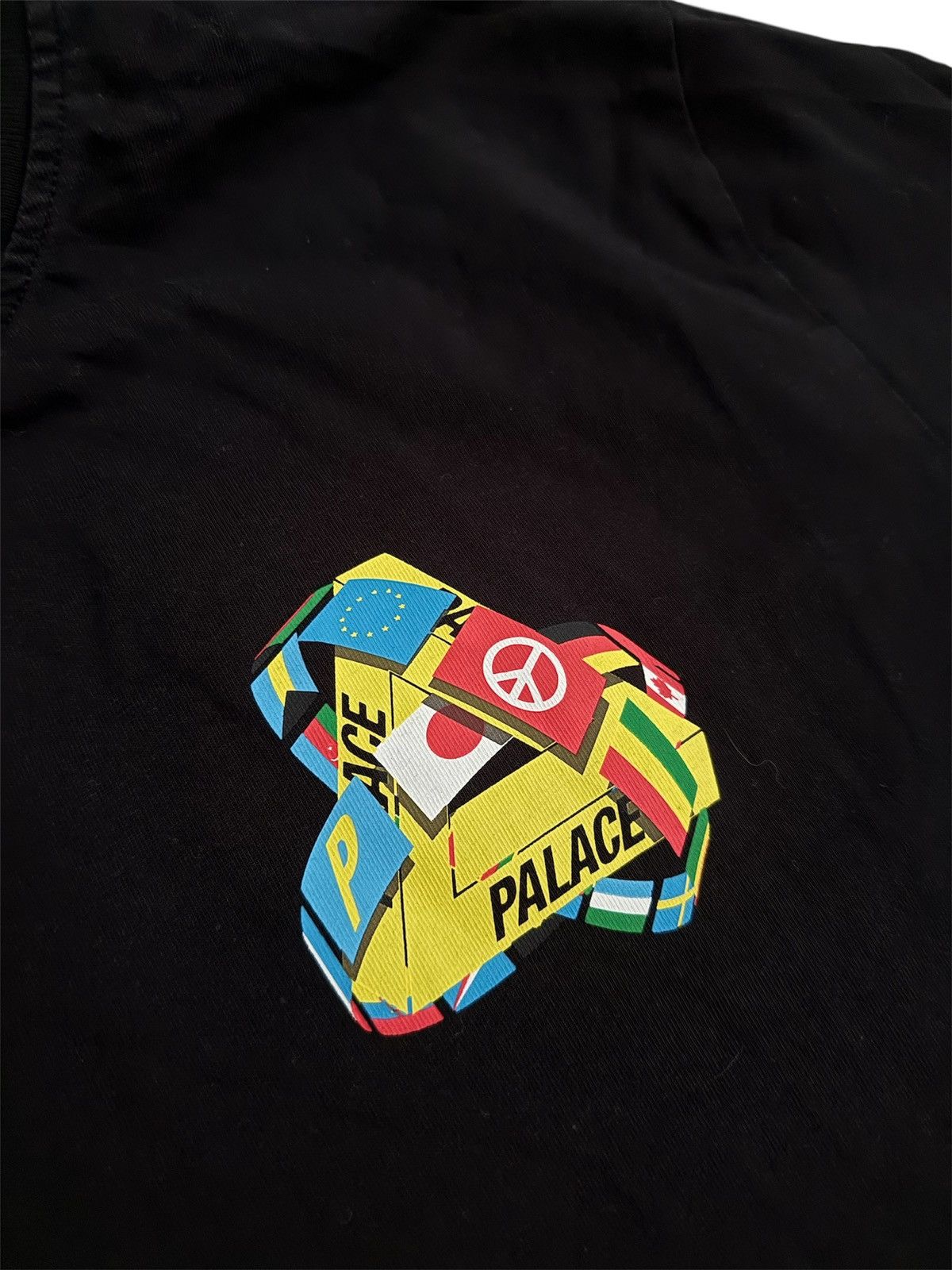 Palace Palace skateboard tri-flag t-shirt Size US M / EU 48-50 / 2 - 4 Thumbnail