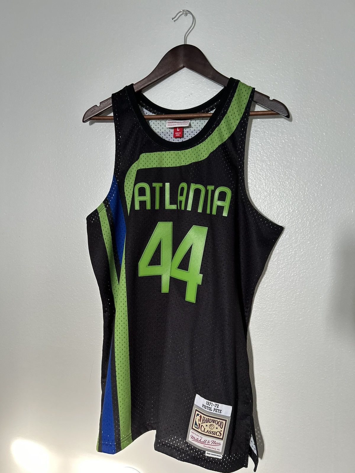 Mitchell & Ness Pistol Pete Hardwood Classic Jersey Size US L / EU 52-54 / 3 - 1 Thumbnail