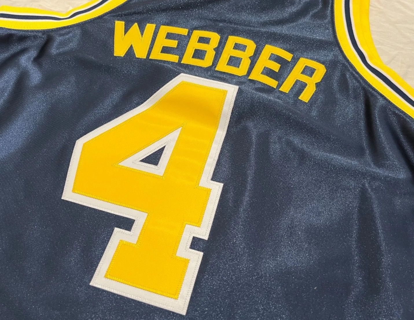 Mitchell & Ness Chris Webber Michigan Jersey Home AUTHENTIC Size US M / EU 48-50 / 2 - 5 Thumbnail