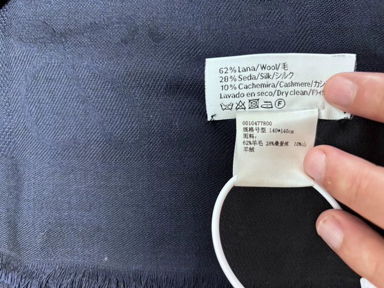 Loewe LOEWE size140*140cm A dark blue wool scarf Size ONE SIZE - 6 Thumbnail