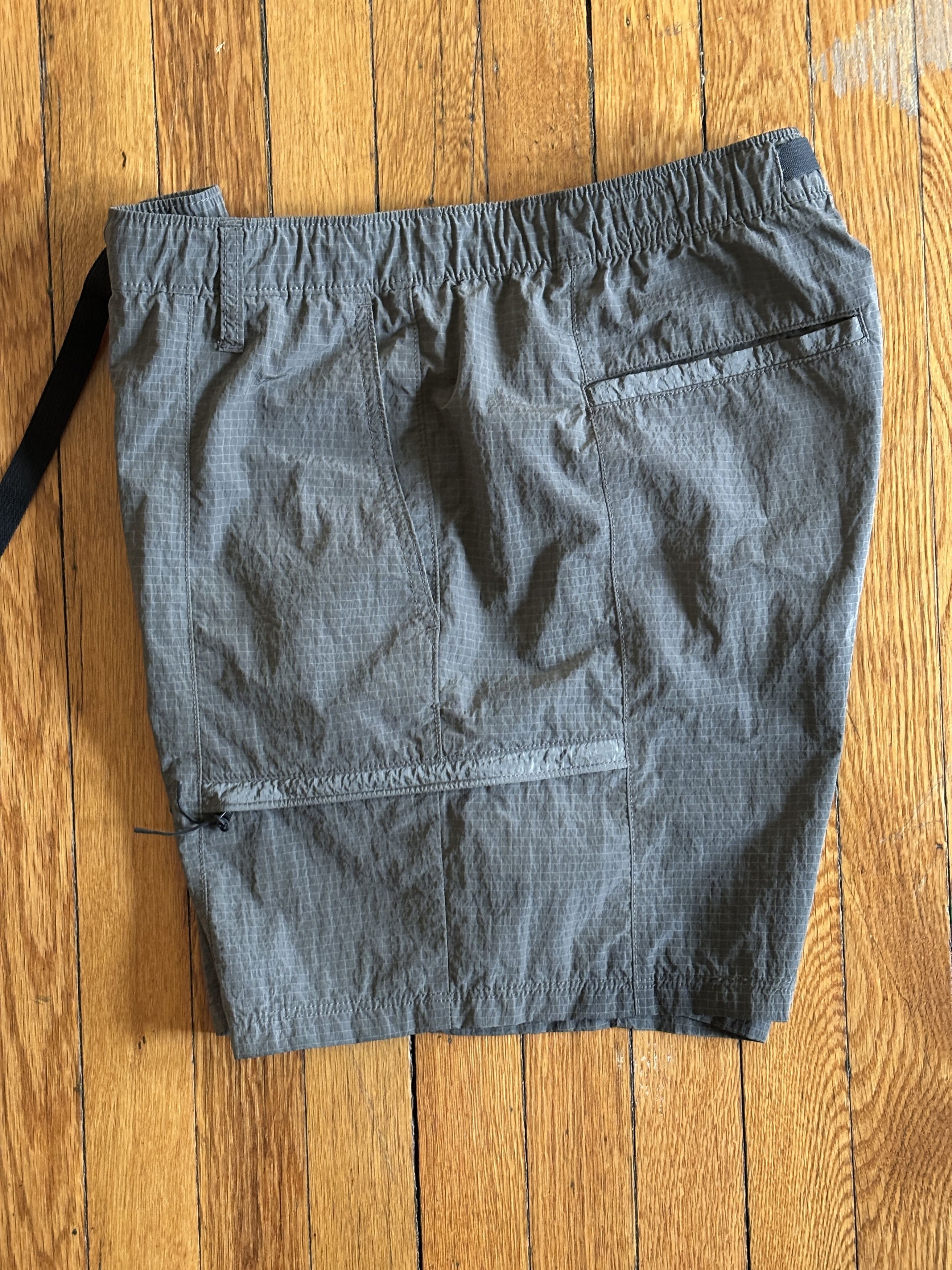Pacsun PacSun Gray Nylon Shorts Size US 33 - 7 Thumbnail