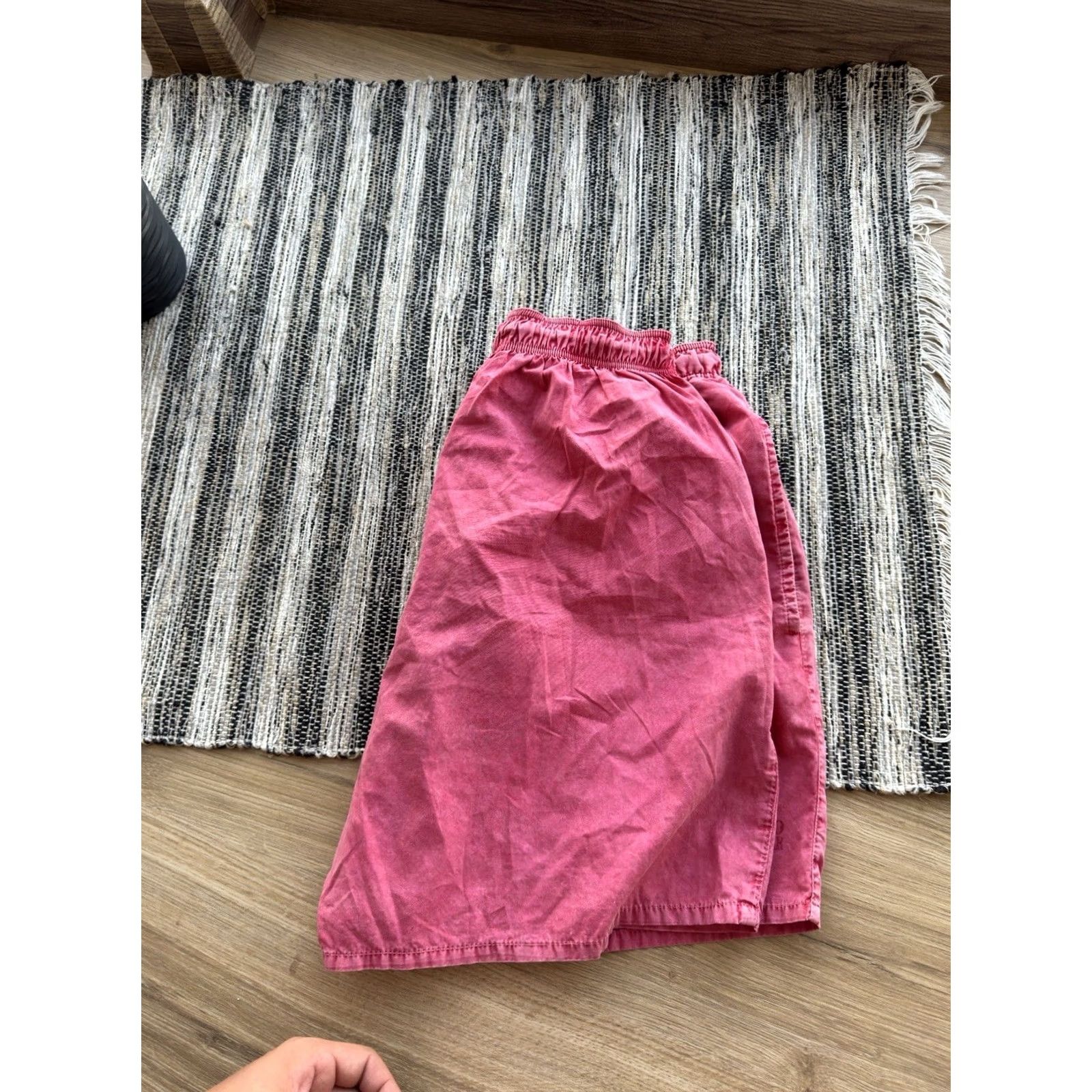 Marlboro VINTAGE Marlboro Shorts Nylon Pink 90s Men M Fashion Casual Sports Logo Lounge Wear Size US 31 - 4 Thumbnail