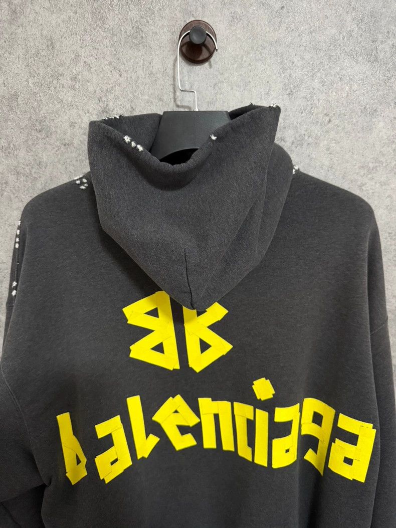 Balenciaga Balenciaga New duct tape logo hoodie jacket Size US XXS / EU 40 - 6 Thumbnail