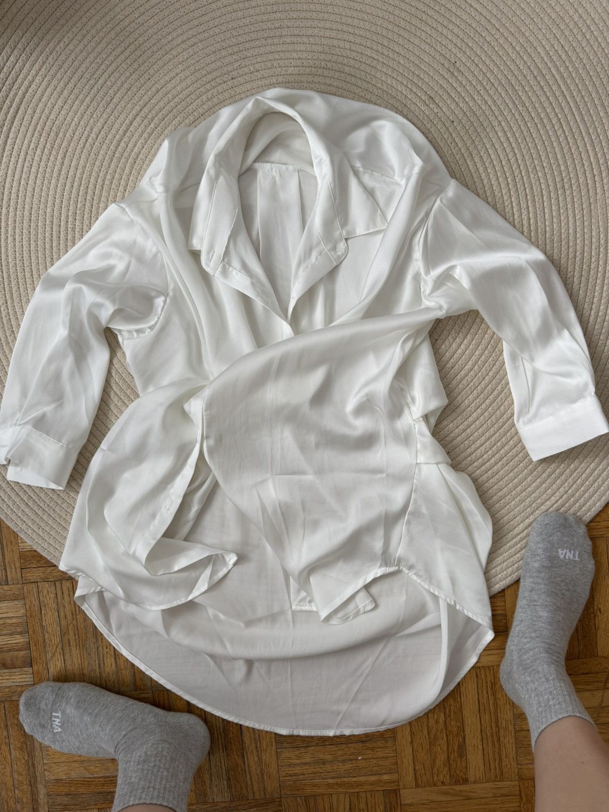 Designer Silky Oversized Button Front White Size M Size M / US 6-8 / IT 42-44 - 5 Thumbnail