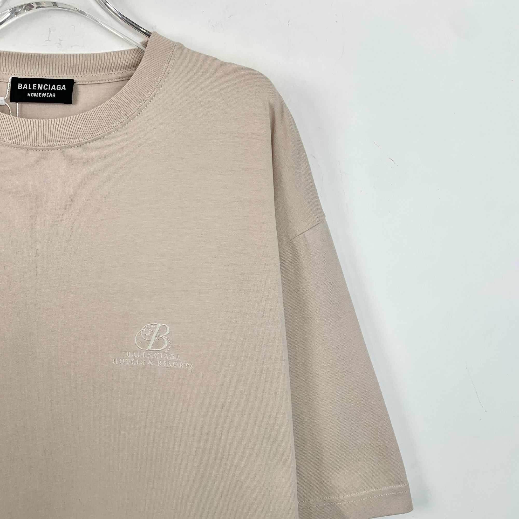 Balenciaga Balenciaga Beige Logo Round Neck Short Sleeve T-Shirt XXS 10 Size US XXS / EU 40 - 6 Thumbnail