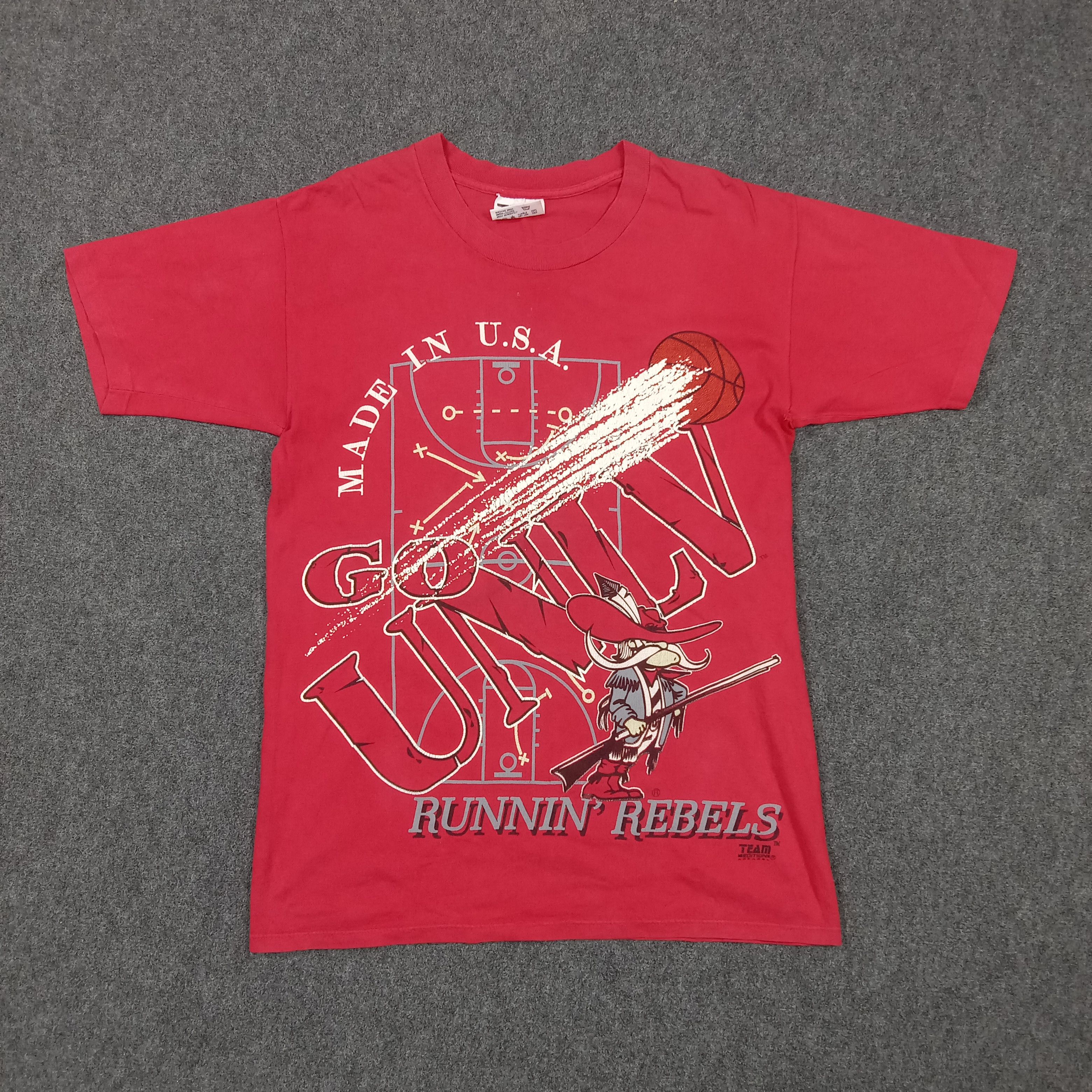 Vintage VINTAGE 90's UNLV Runnin' Rebels Tshirt C276N66 Size US L / EU 52-54 / 3 - 1 Thumbnail