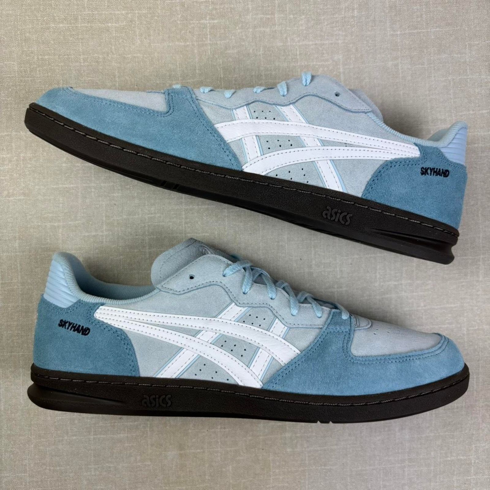 Asics 🦋 ASICS Skyhand OG “Light Blue White” 11.5M Size US 11.5 / EU 44-45 - 2 Thumbnail