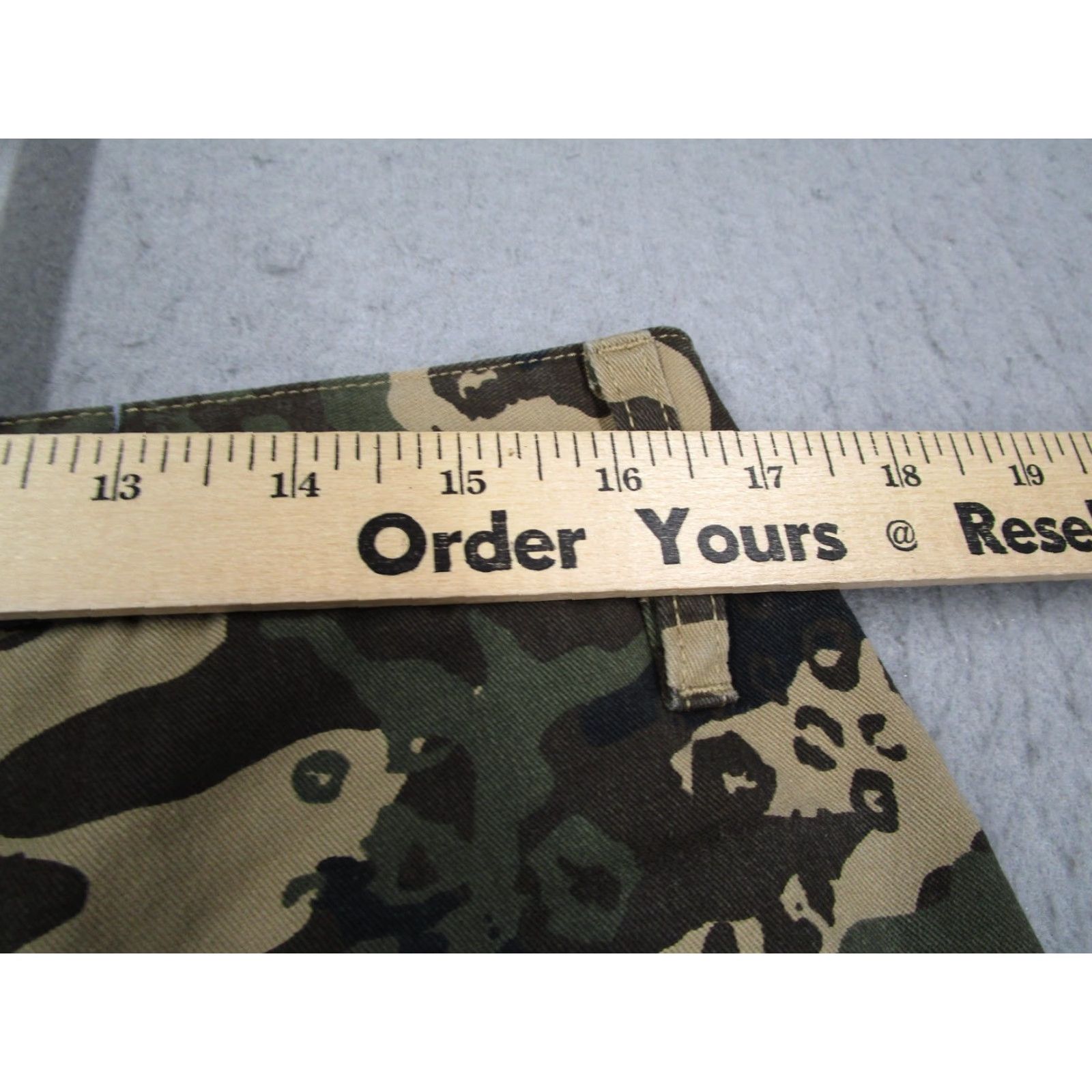 Volcom Volcom VMonty Shorts Mens 32 Green Camo Chino Casual Flat Front Size US 32 / EU 48 - 7 Thumbnail