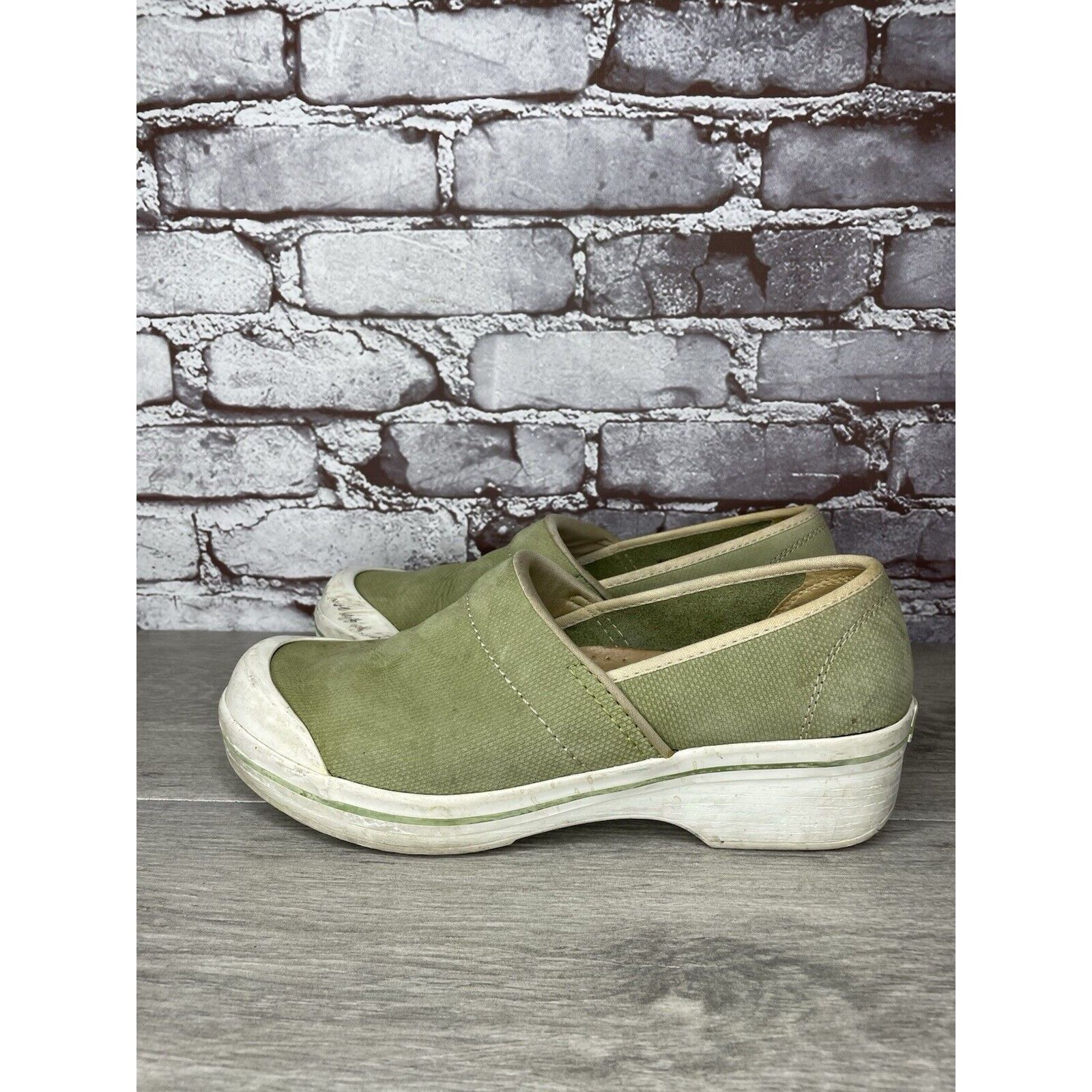 Other Dansko Green White Canvas Slip Resistant Clogs Work Shoes Wo Size US 9.5 / IT 39.5 - 6 Thumbnail