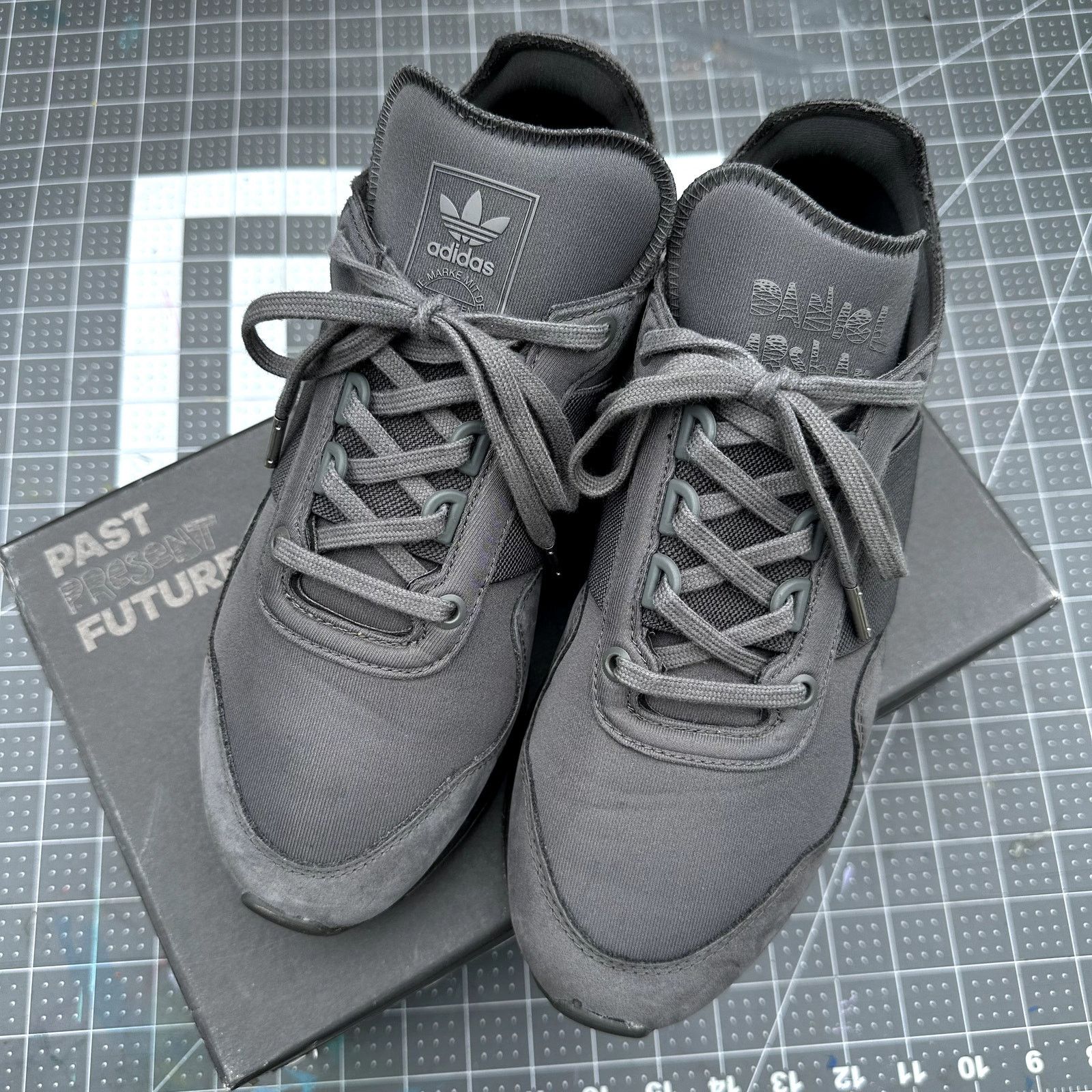 Daniel Arsham Daniel Arsham x Adidas NYC 'Present' Size US 8 / EU 41 - 2 Thumbnail