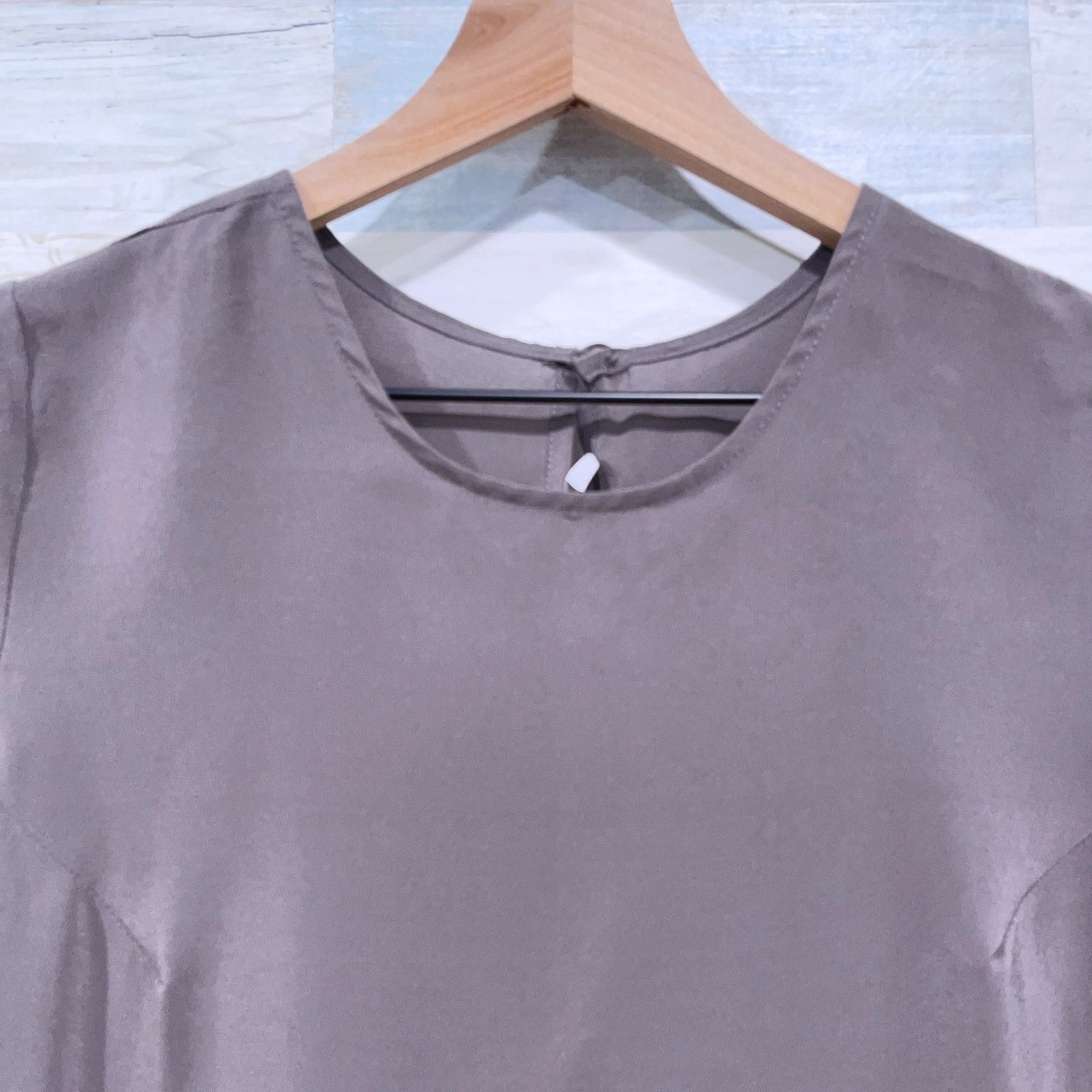 Amanda Uprichard Amanda Uprichard 100% Silk Ruffle Peplum Hem Top Taupe Small Size S / US 4 / IT 40 - 2 Thumbnail