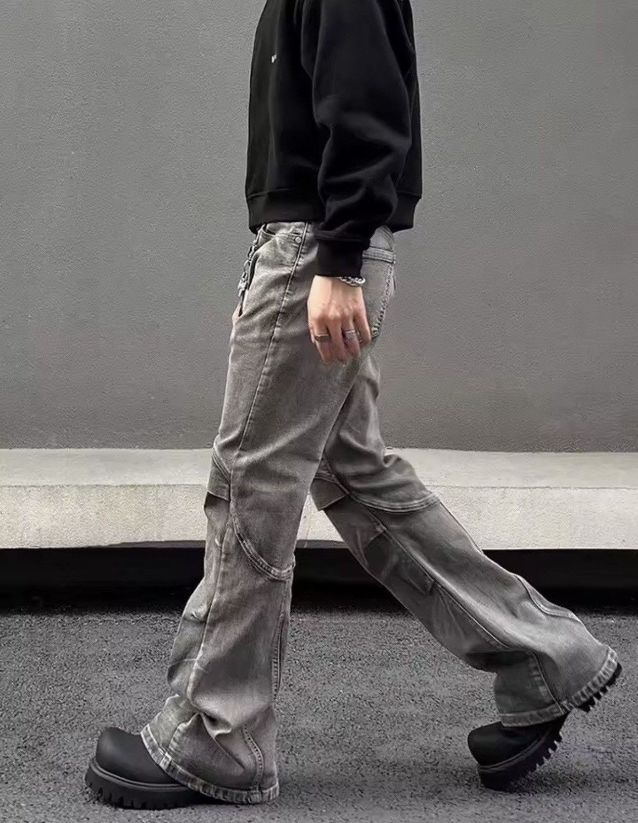 Japanese Brand × Vintage Ropa Y2K Streetwear Vintage Grey Pleated Flare Jeans Pants Size US 34 / EU 50 - 4 Thumbnail
