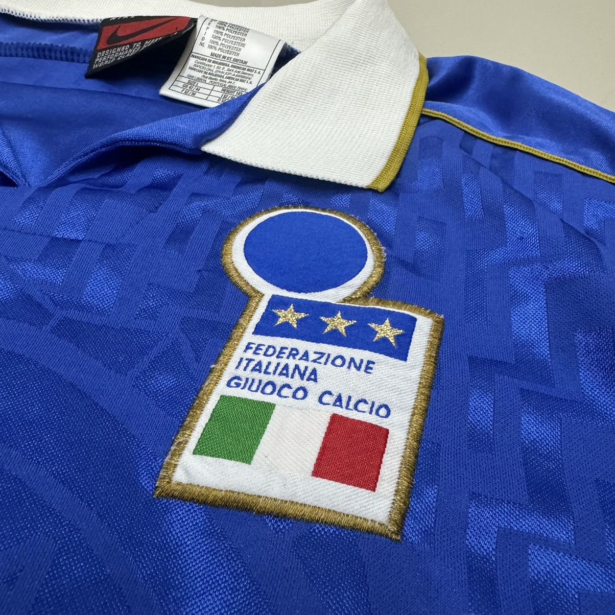 Nike Italy 95/96 vintage home shirt Size US L / EU 52-54 / 3 - 3 Thumbnail