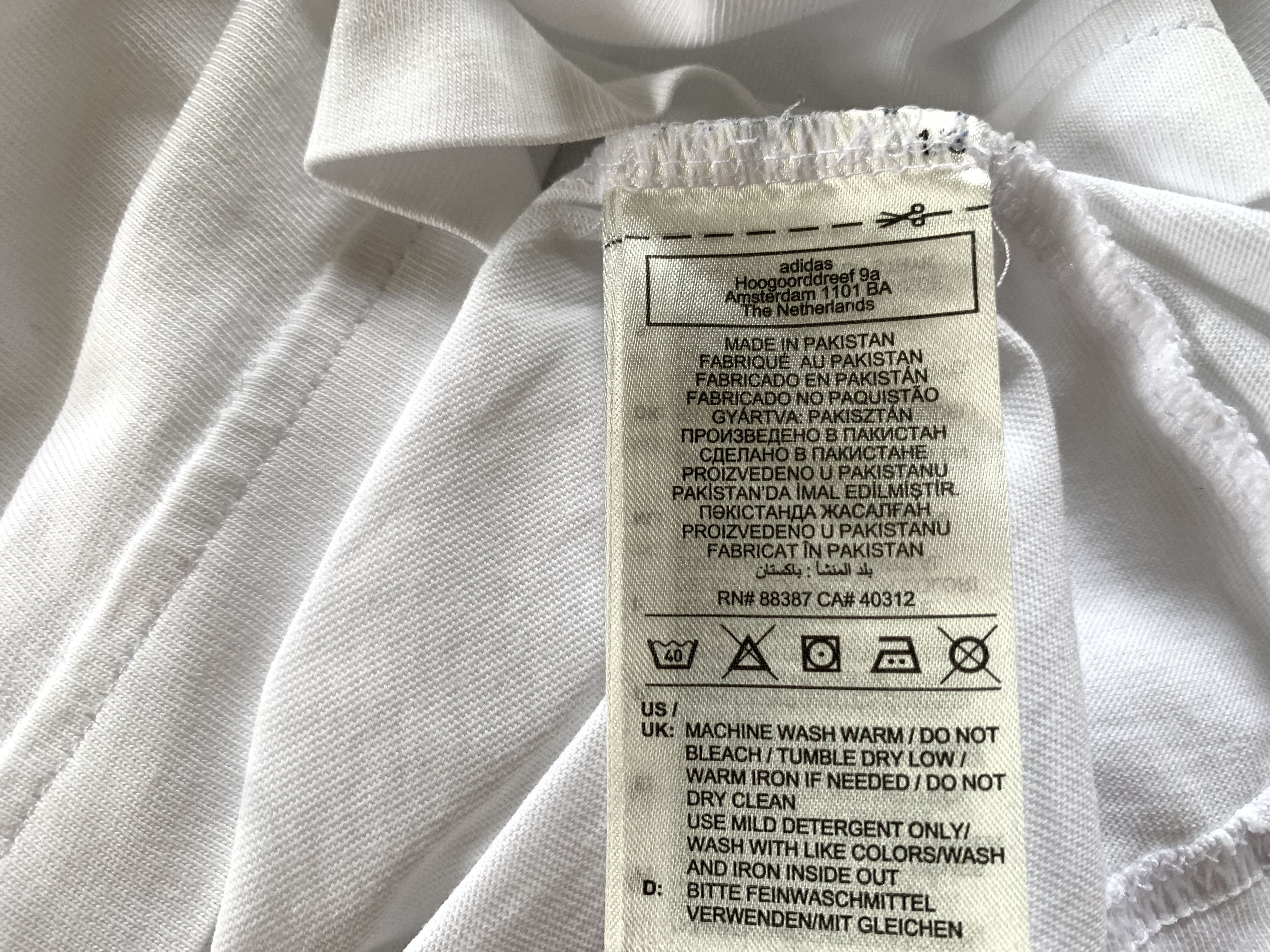 Adidas Adidas White Cotton Printed Tee 2023 Size US XL / EU 56 / 4 - 7 Thumbnail