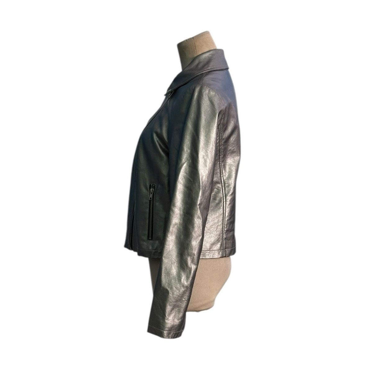 Forever 21 Forever 21 silver vegan leather moto jacket size Medium Size M / US 6-8 / IT 42-44 - 6 Thumbnail