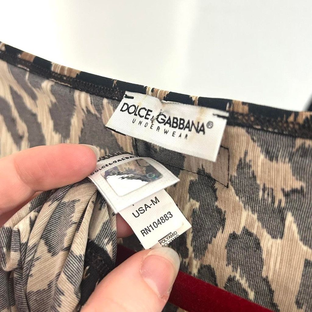 Dolce & Gabbana y2k D&G leopard print short sleeve top Size M / US 6-8 / IT 42-44 - 7 Thumbnail