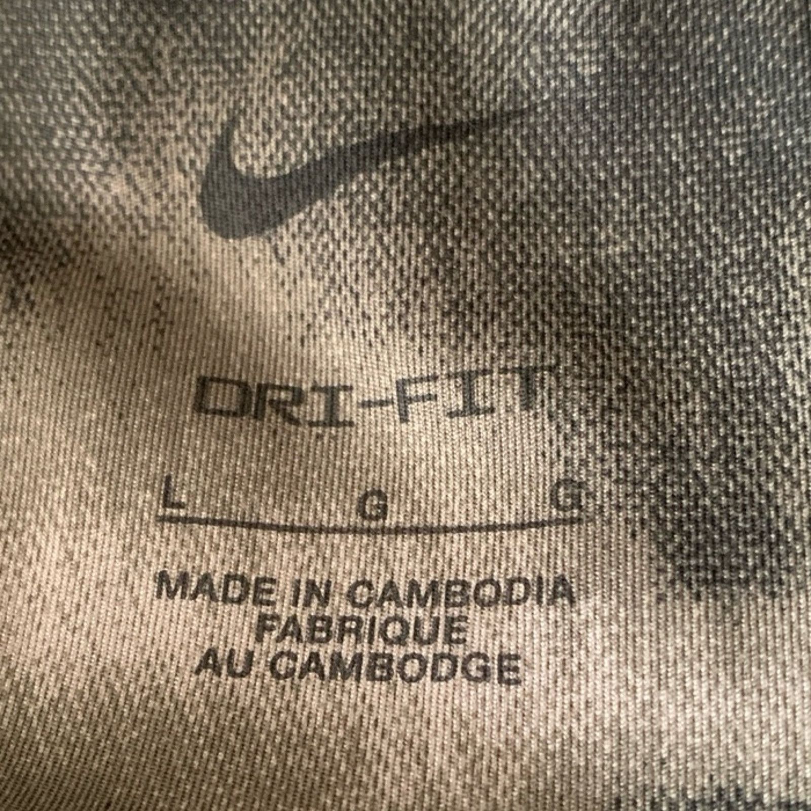 Nike Nike Women's Sz Large Camo Leggings DRI-FIT Athletic Hi-Rise Size 28" / US 6 / IT 42 - 5 Thumbnail
