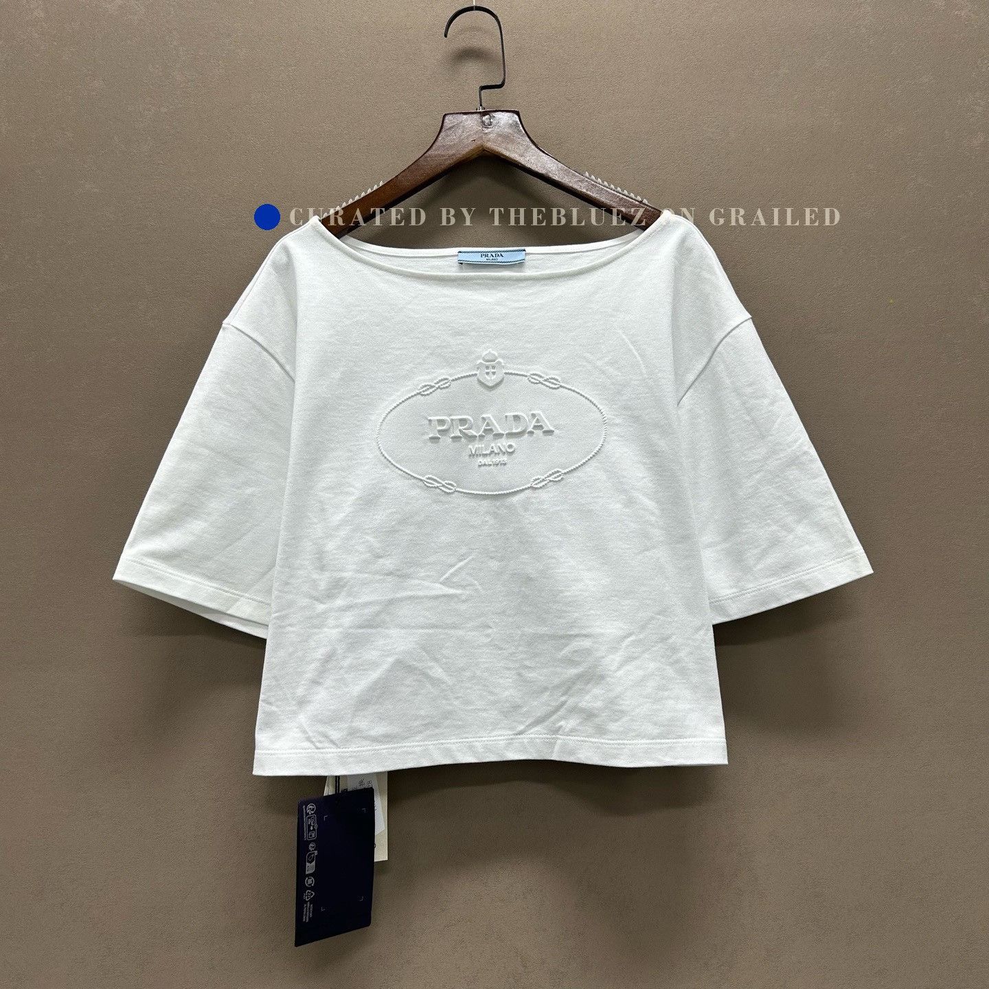 Prada Prada White Chest Embossed Logo Short-Sleeve Size S / US 4 / IT 40 - 1 Thumbnail