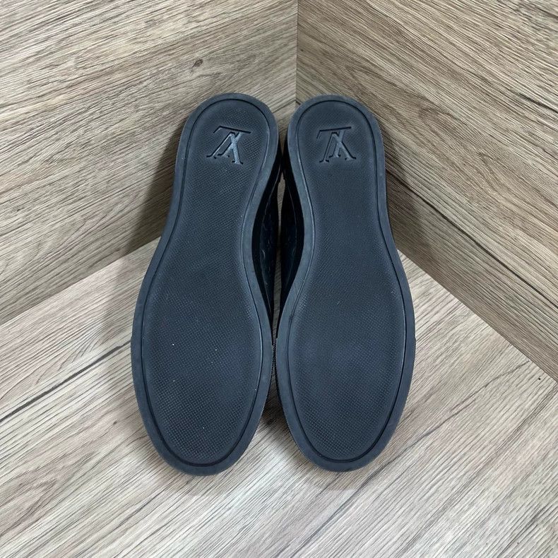 Louis Vuitton Louis Vuitton Black embossed full-print shoes Size US 6 / IT 36 - 5 Thumbnail