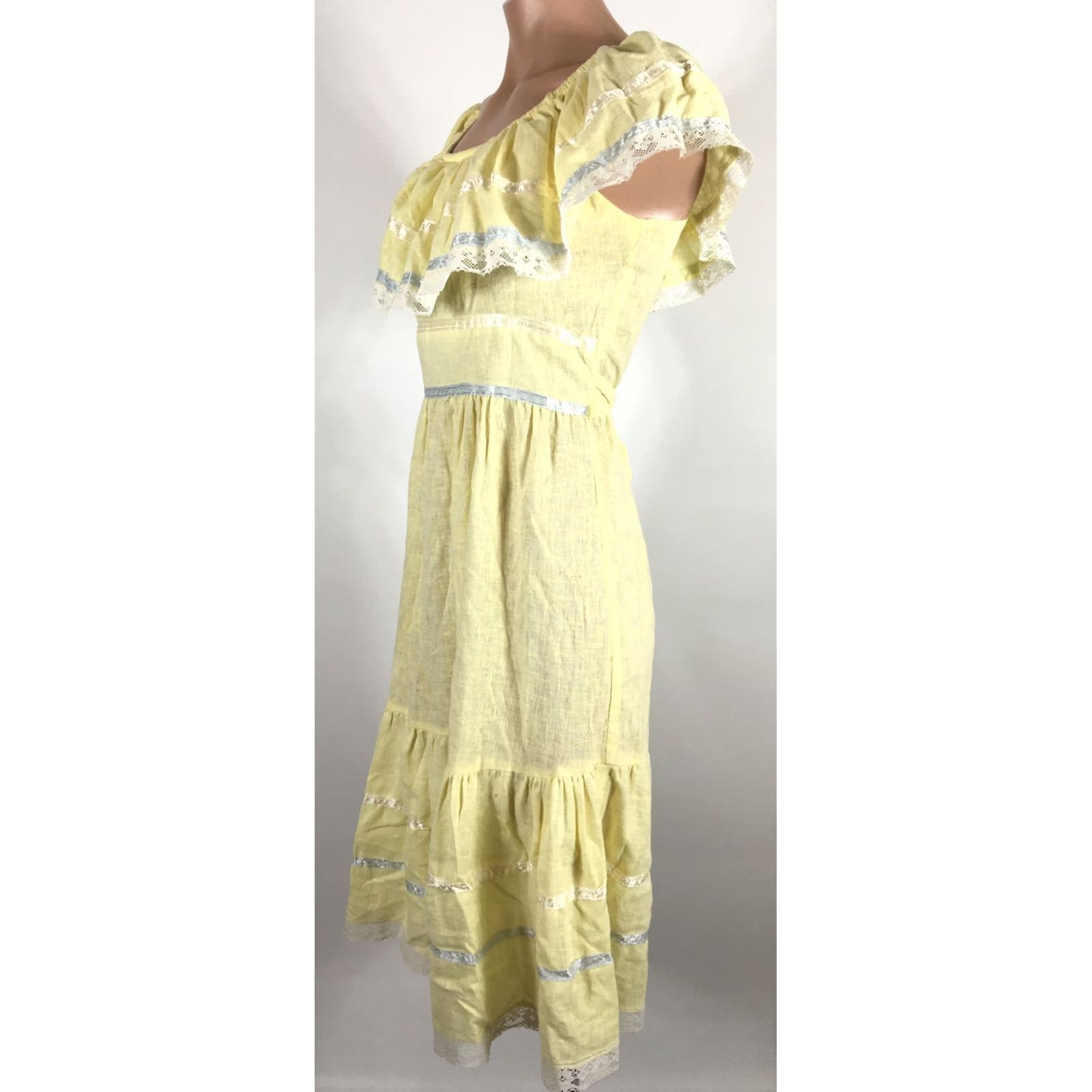 Vintage VINTAGE Papermoon Sundress Off Shoulder Tiered Lace Cottage Core 70s Yellow Cotton Blend 7 Womens Dress Size M / US 6-8 / IT 42-44 - 4 Thumbnail