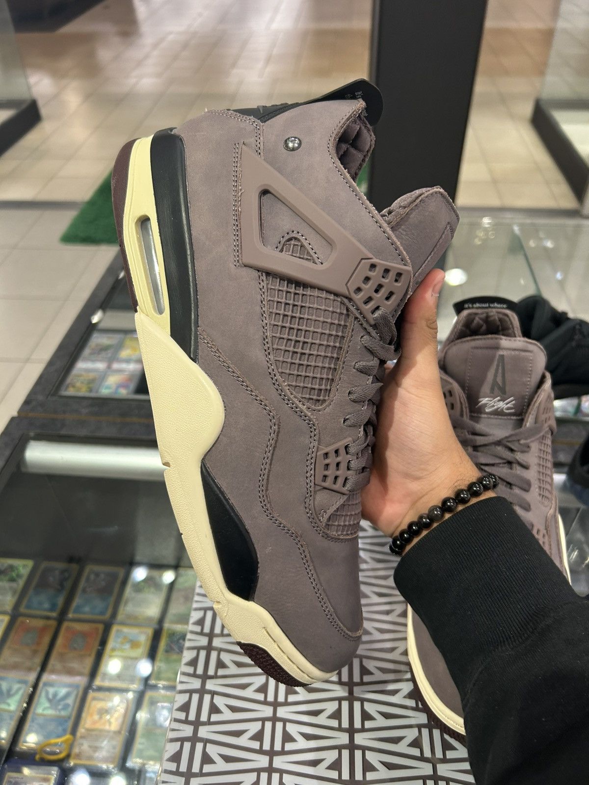 A Ma Maniere × Jordan Brand Jordan 4 a ma maniere violet ore Size US 13 / EU 46 - 5 Thumbnail