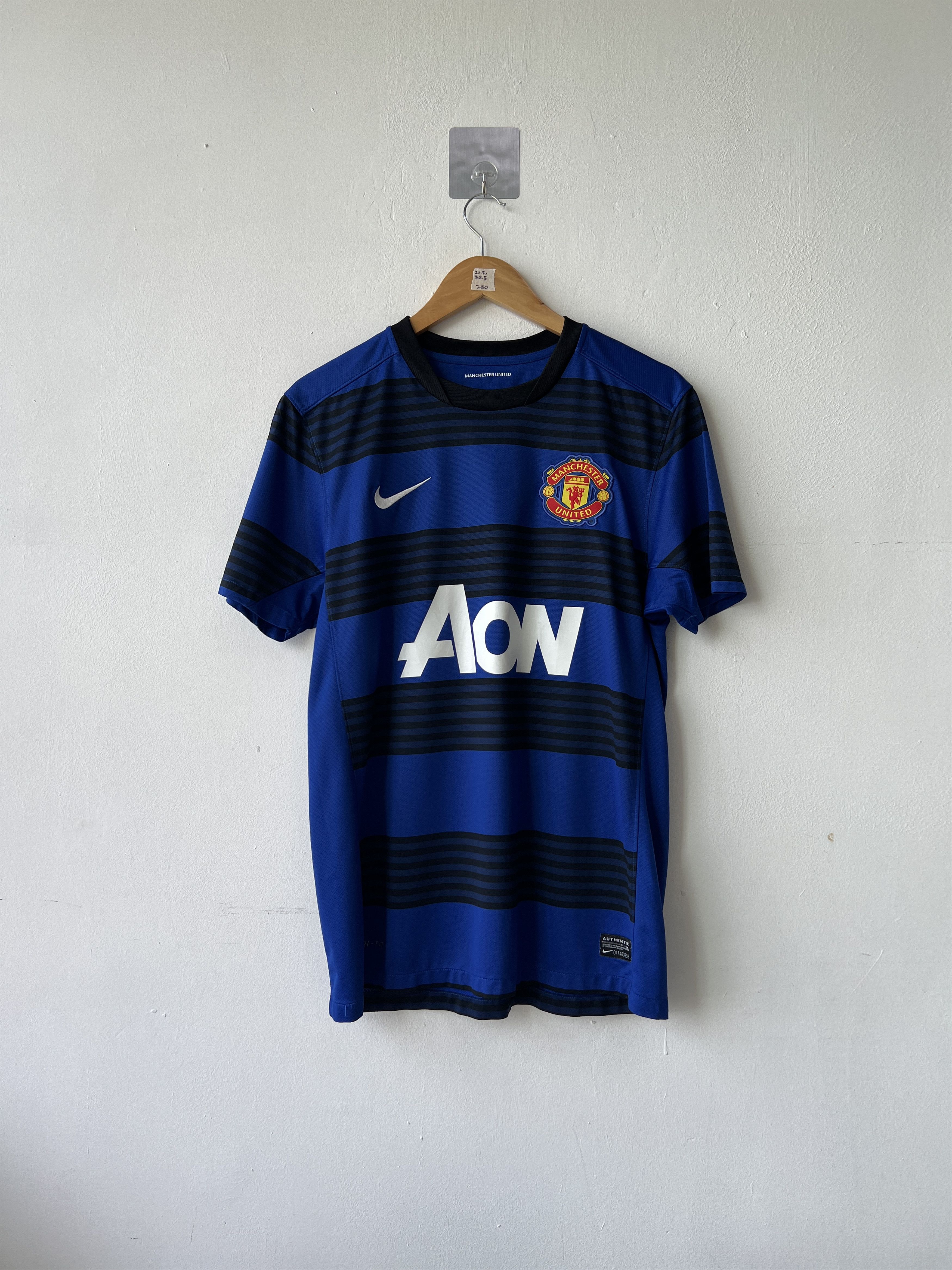 Nike (M) Manchester United 2011-13 Away Kit Rooney #10 Size US M / EU 48-50 / 2 - 2 Thumbnail
