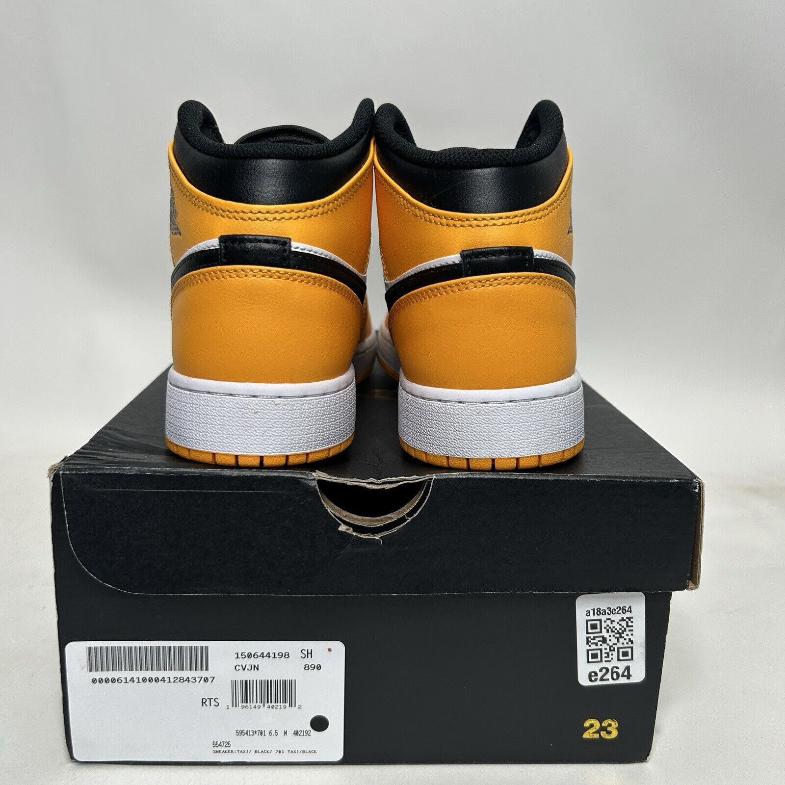 Nike Nike Air Jordan 1 Mid GS “Taxi/Yellow Toe” 2024 Size US 8 / IT 38 - 3 Thumbnail