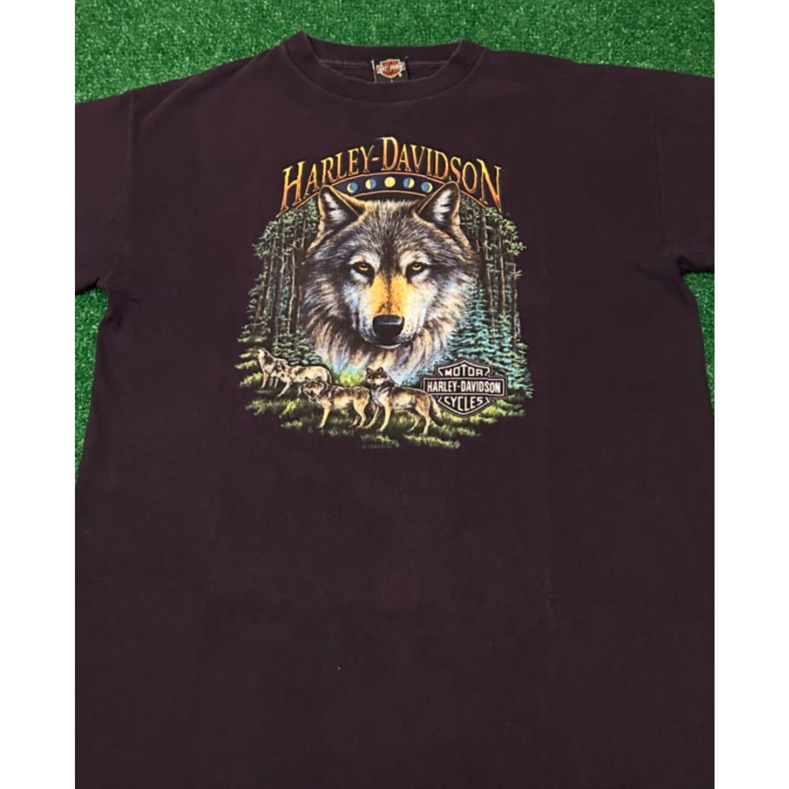 Harley Davidson VINTAGE Harley-Davidson Wolf Pack Biker Rhode Island 1998 VTG Shirt Mens L Purple 90s 1990s T-Shirt Size US L / EU 52-54 / 3 - 4 Thumbnail