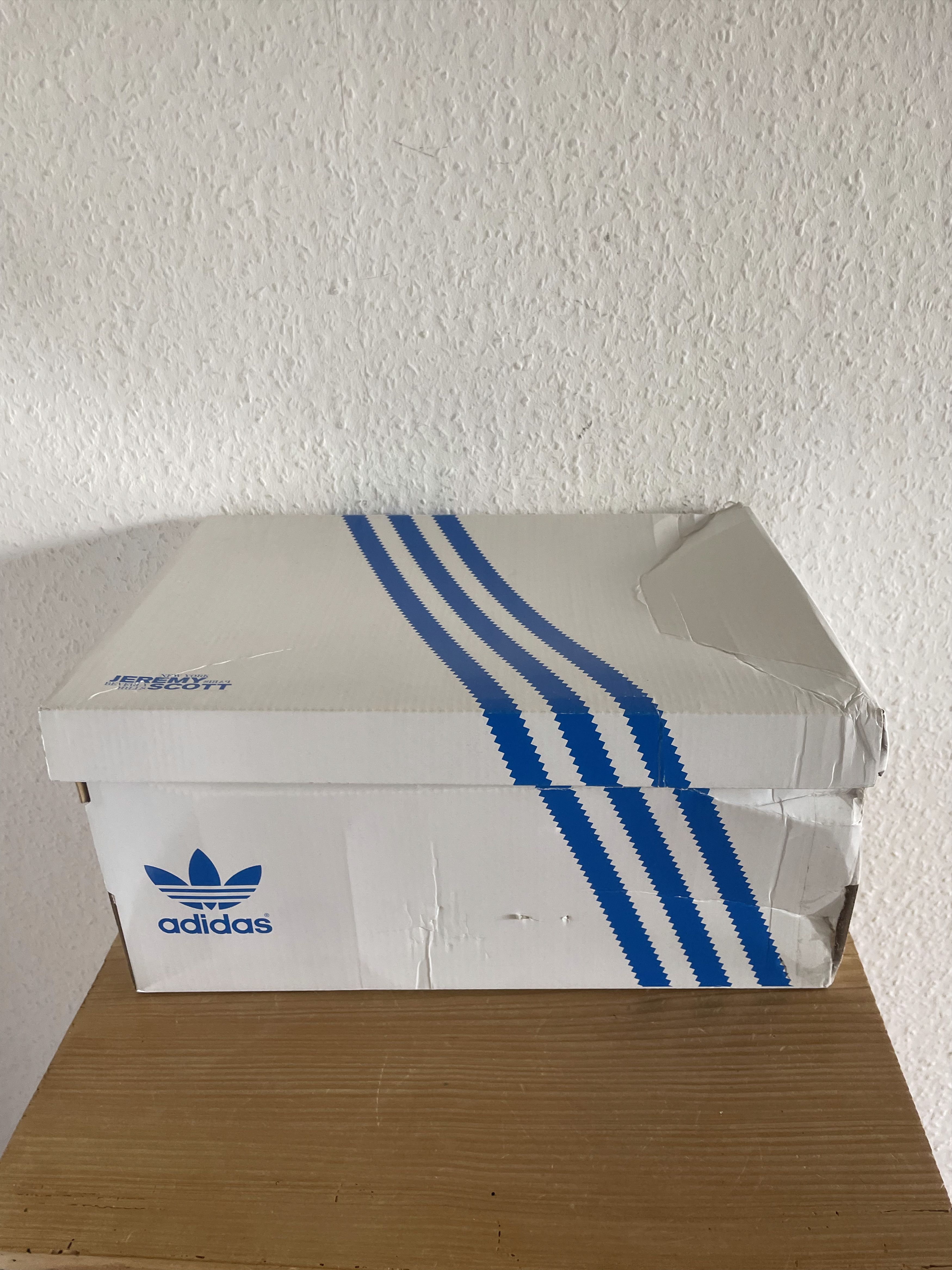 Adidas × Jeremy Scott Wings 1.0 Silver Metallic Size US 11 / EU 44 - 21 Thumbnail