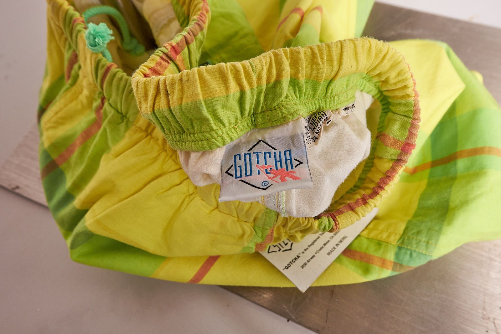 Gotcha 1990s Yellow Plaid Gotcha Surf Board Shorts Deadstock Size US 28 / EU 44 - 9 Thumbnail